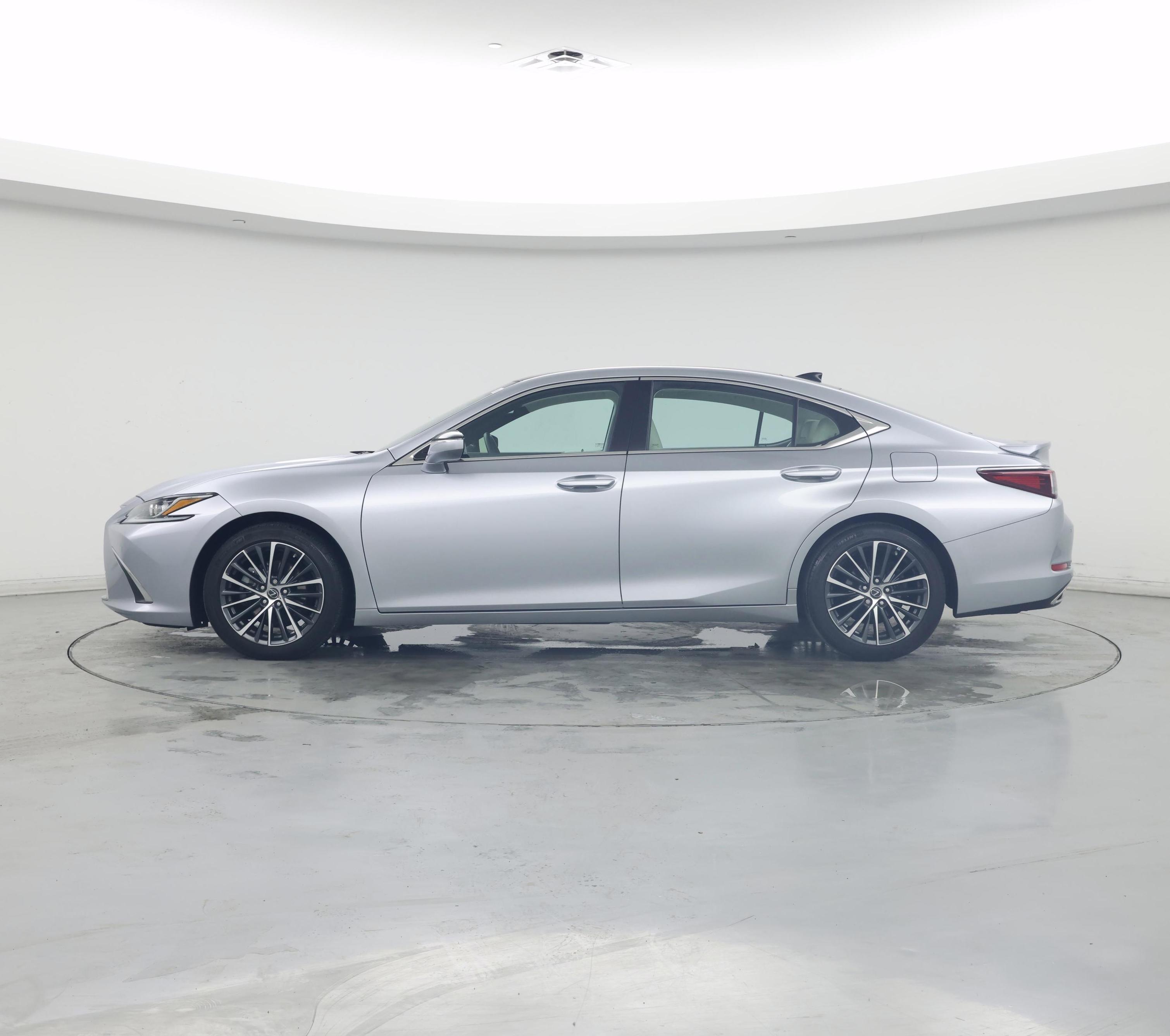 Thumbnail: 2022 Lexus ES - 3