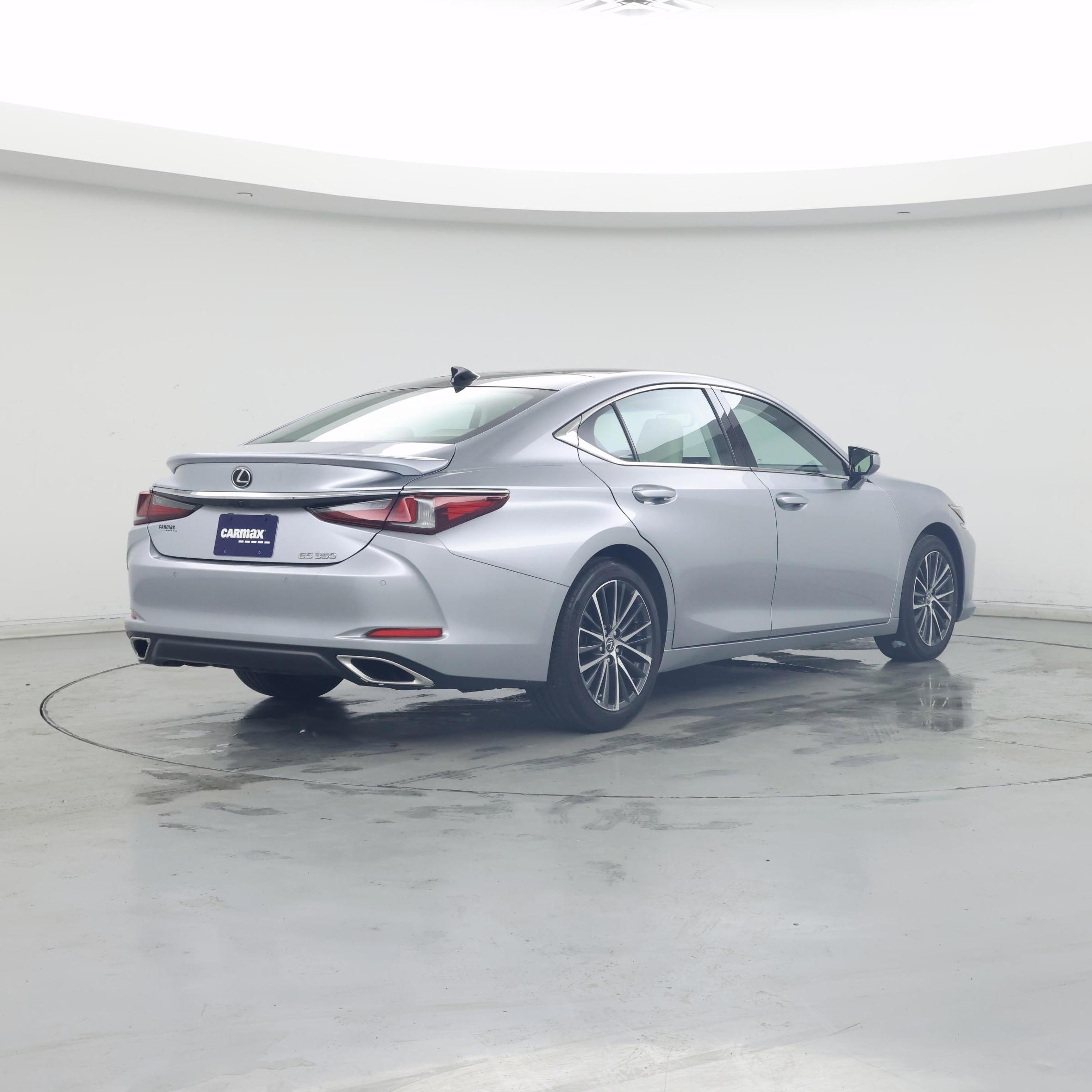 Thumbnail: 2022 Lexus ES - 8