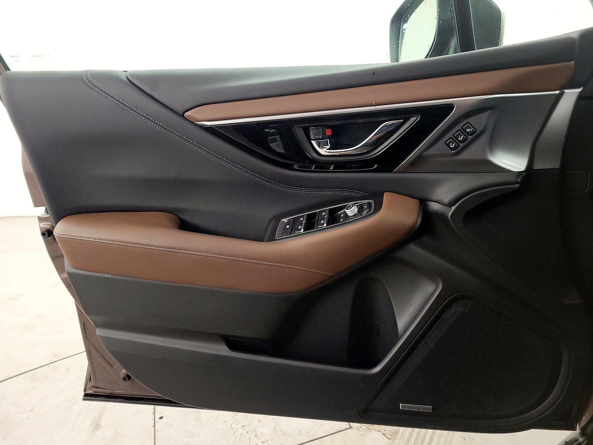 Thumbnail: 2022 Subaru Outback - 12