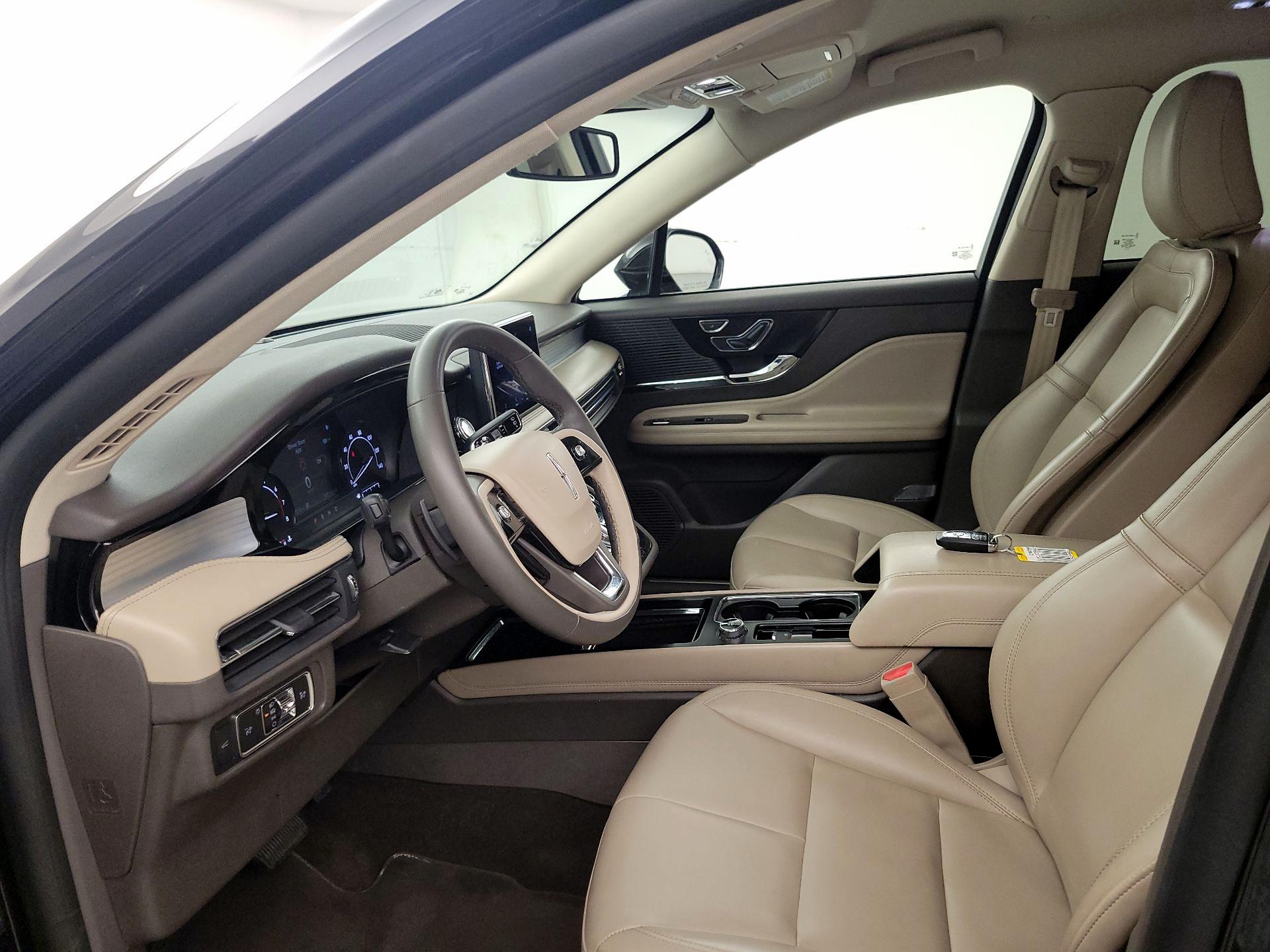 Thumbnail: 2022 Lincoln Corsair - 11