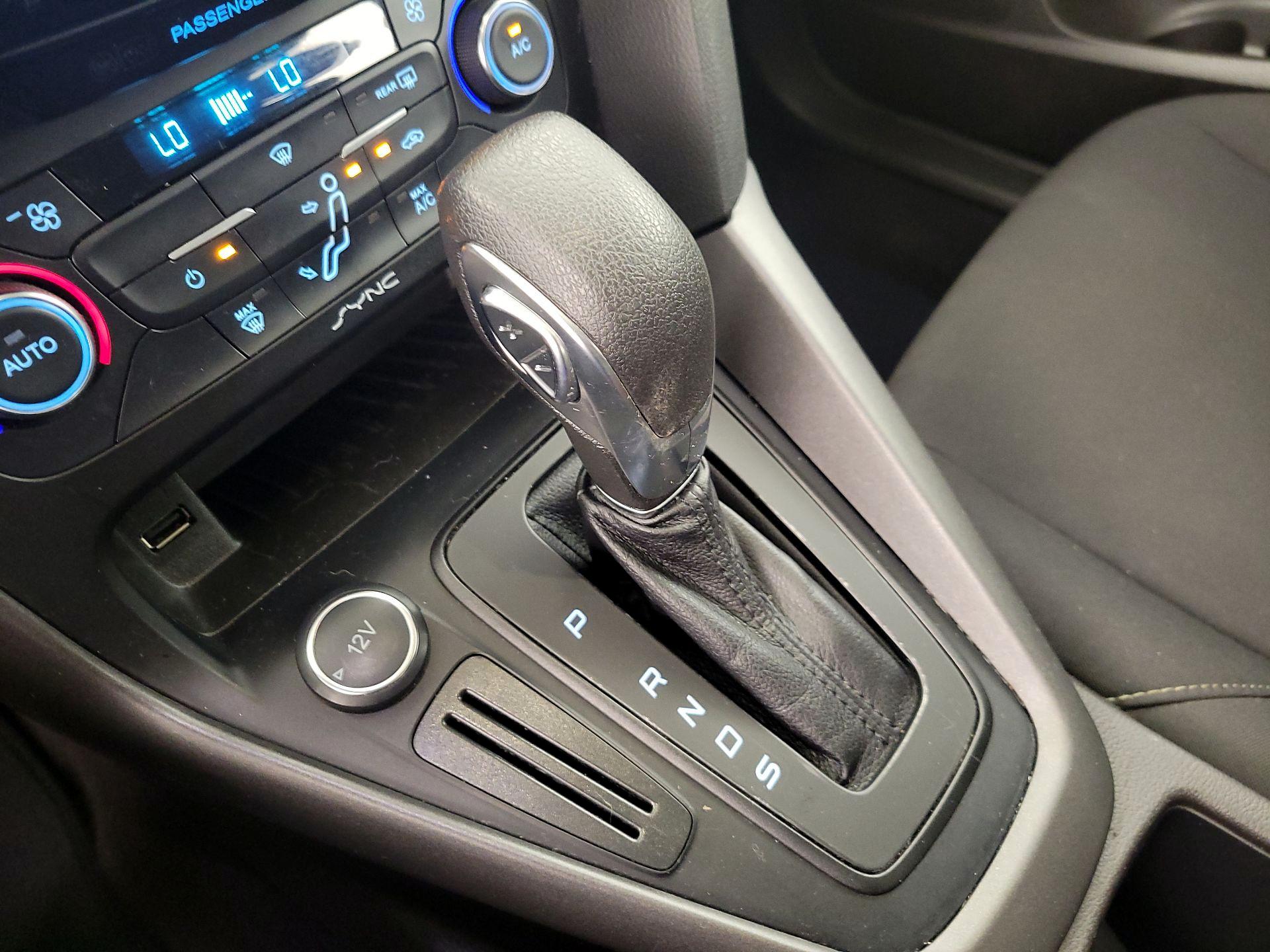 Thumbnail: 2017 Ford Focus - 17