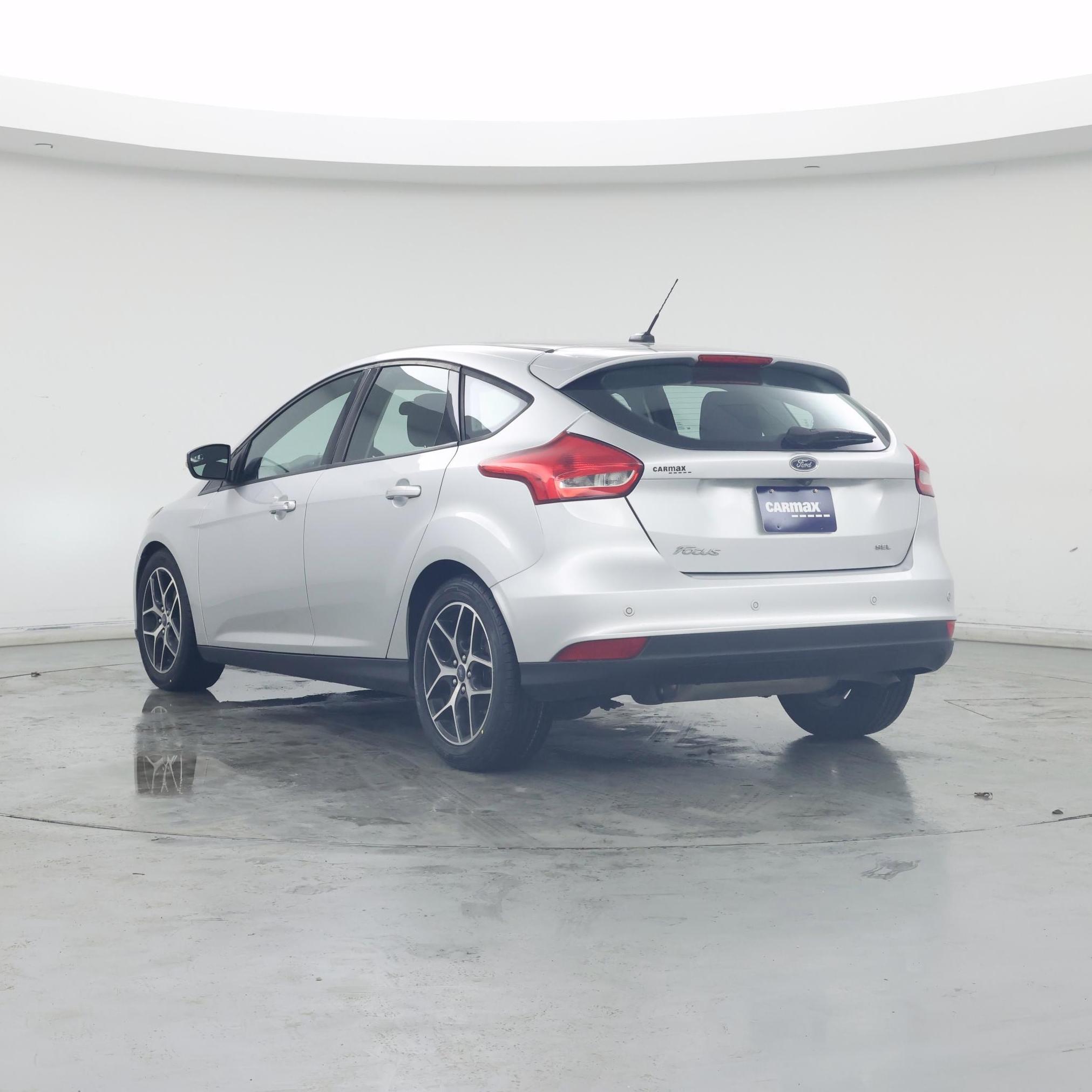 Thumbnail: 2017 Ford Focus - 2