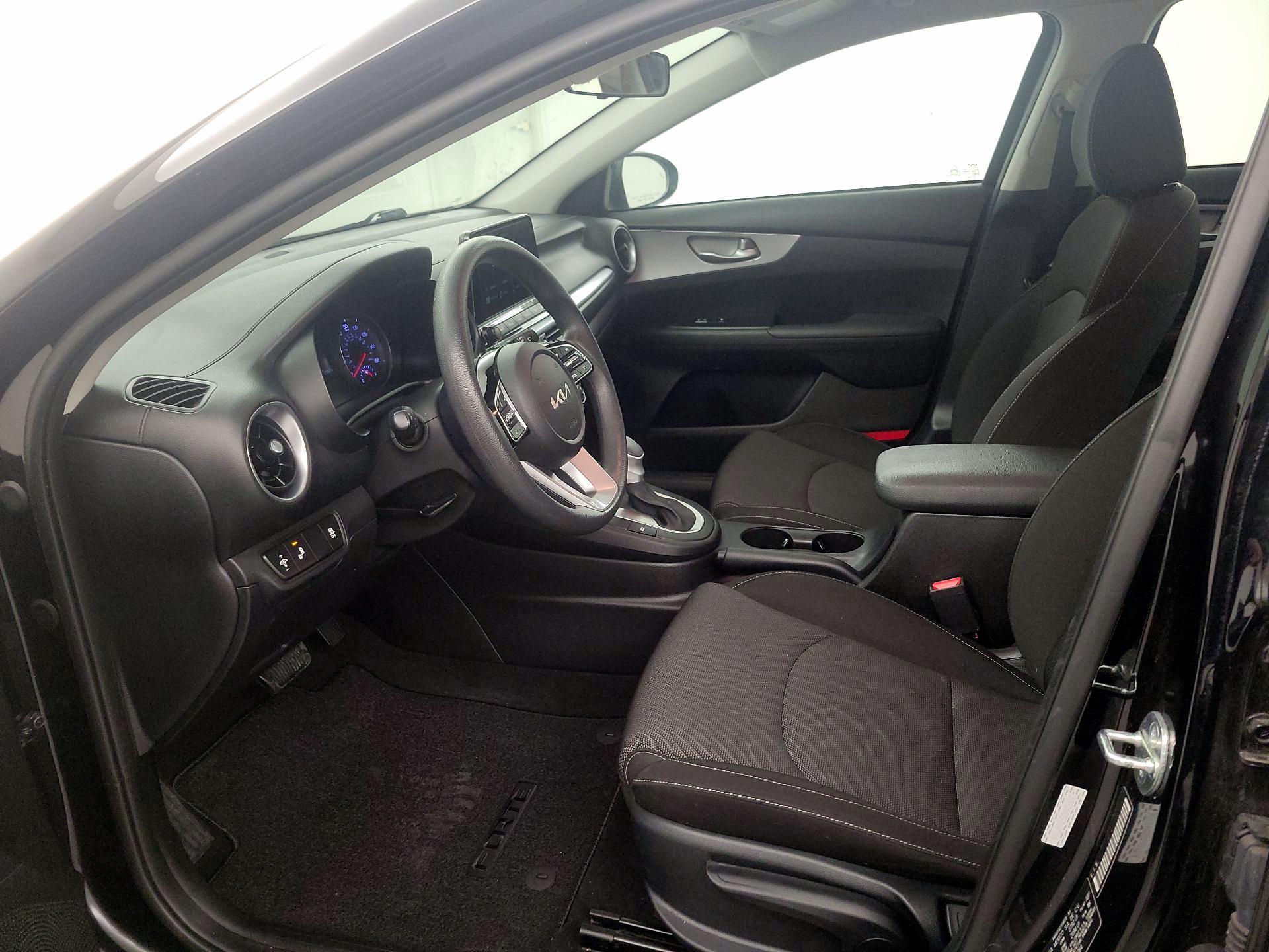 Thumbnail: 2024 Kia Forte - 11