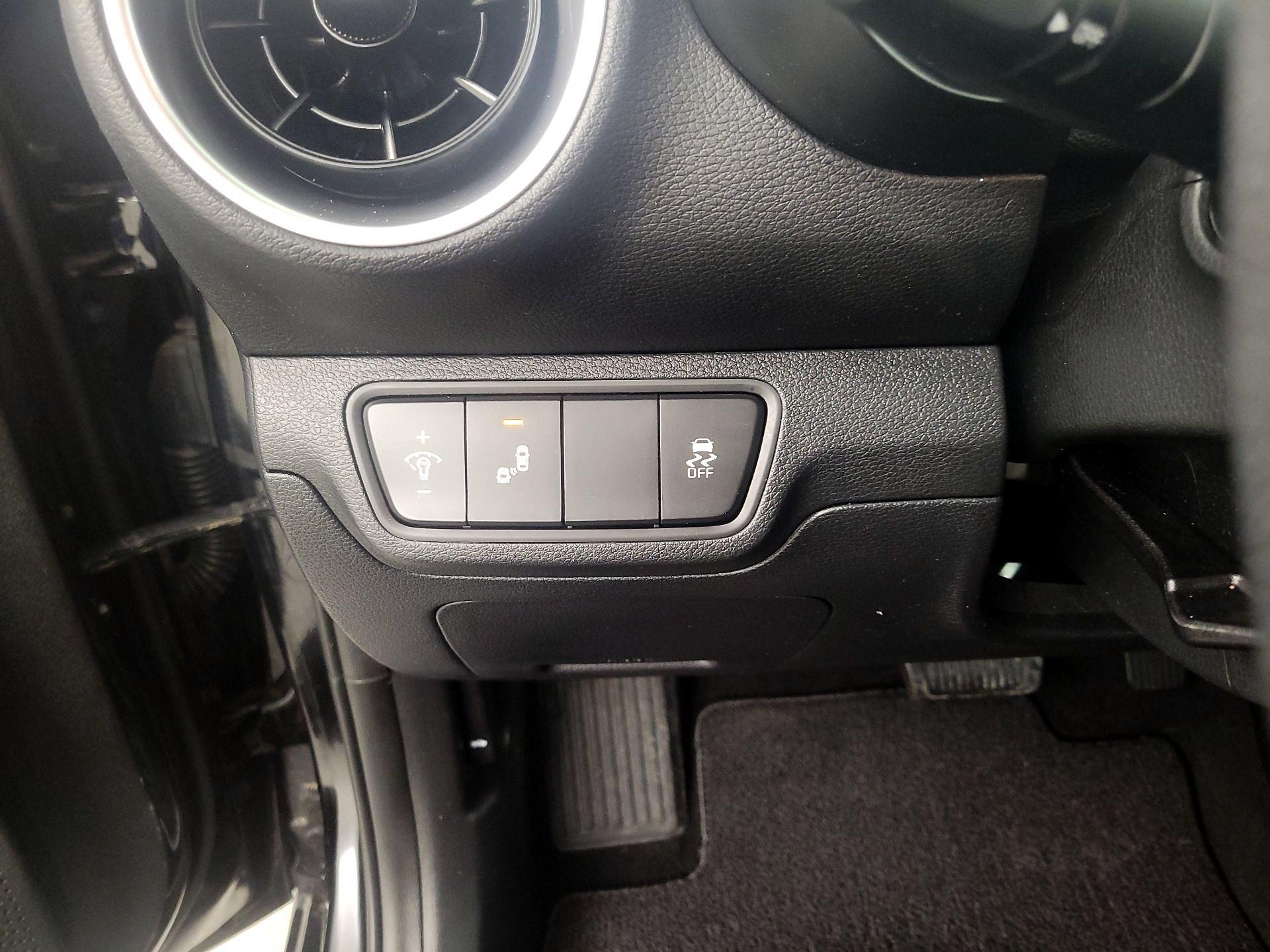 Thumbnail: 2024 Kia Forte - 13