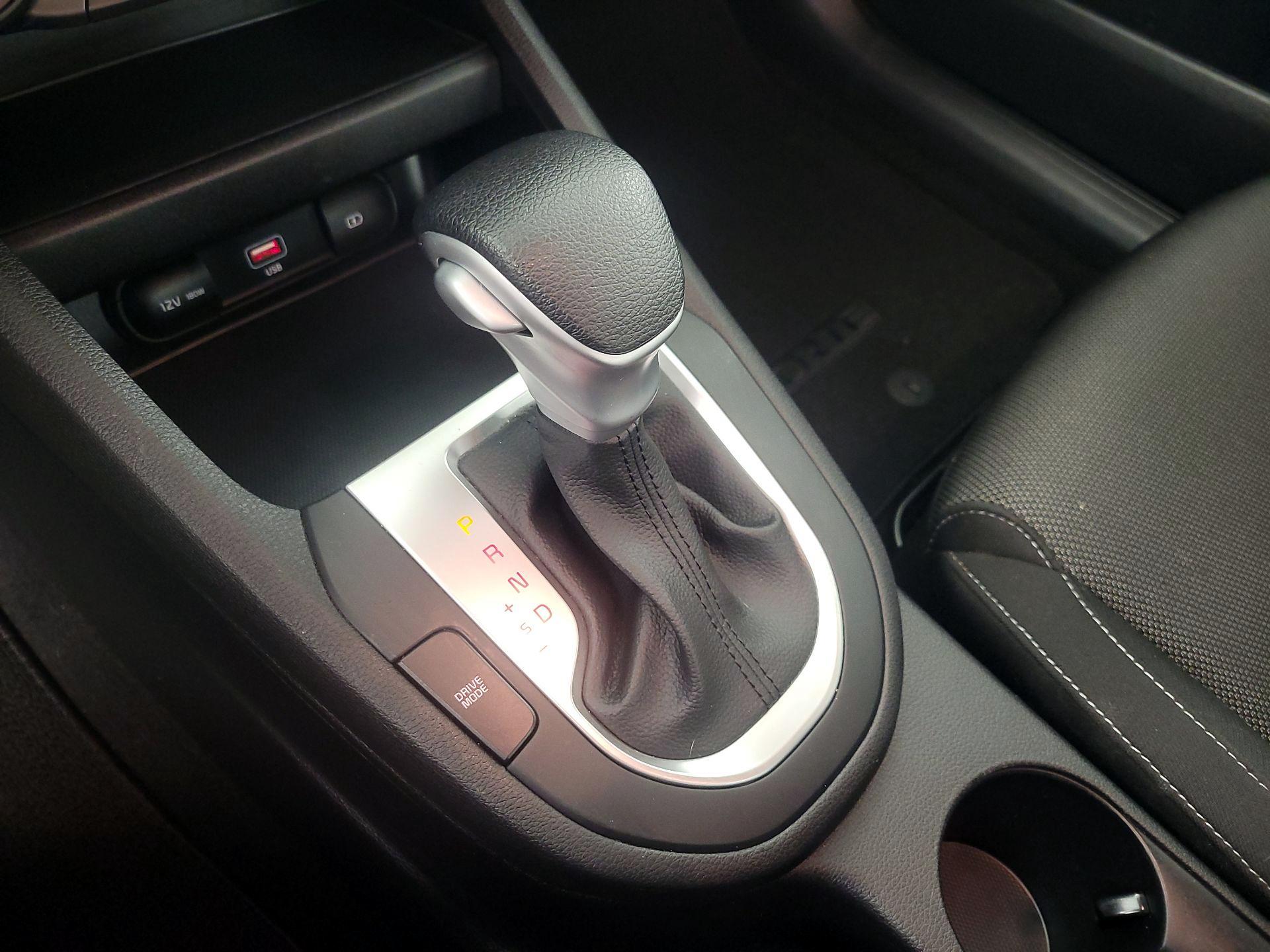 Thumbnail: 2024 Kia Forte - 17