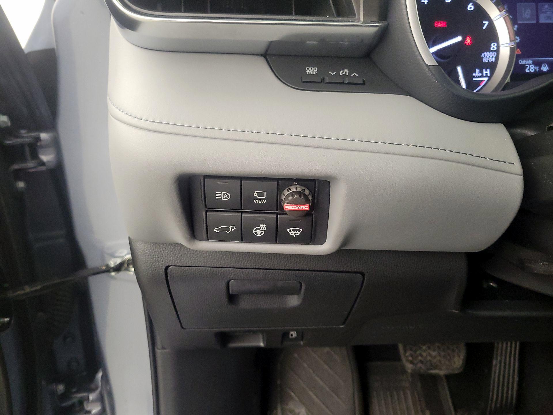 Thumbnail: 2022 Toyota Highlander - 13