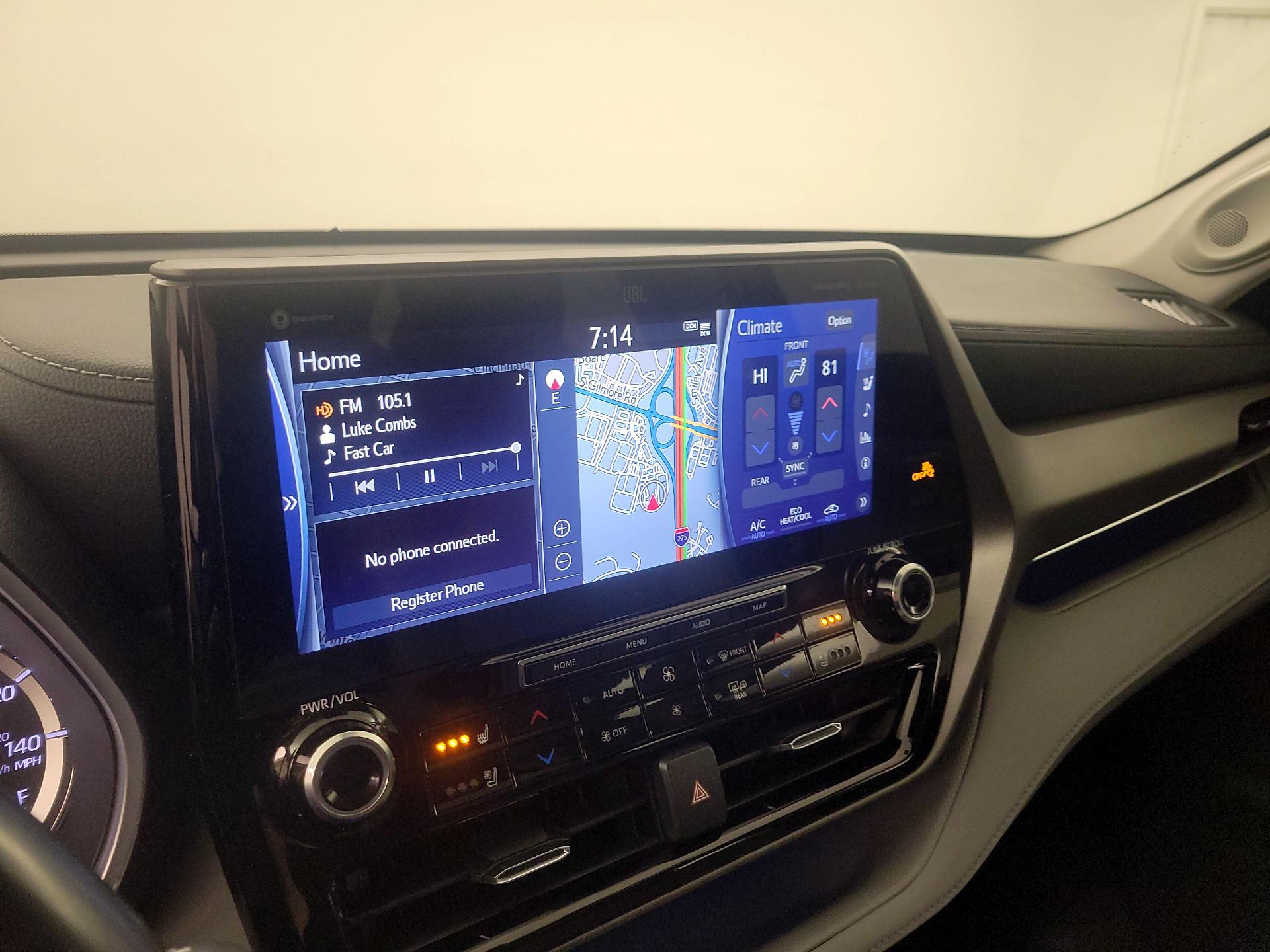 Thumbnail: 2022 Toyota Highlander - 16