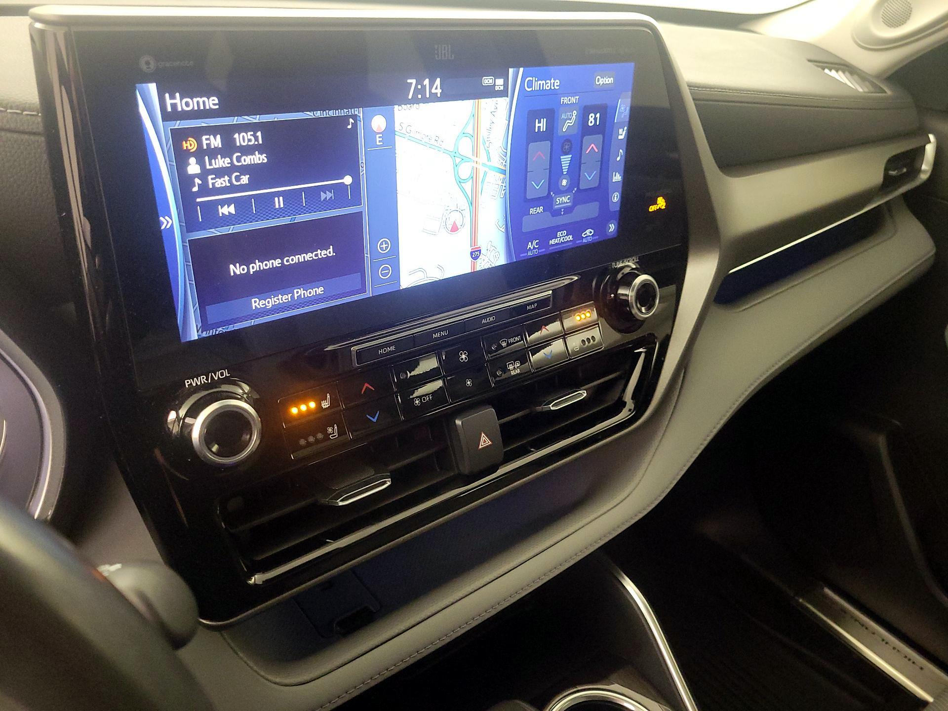 Thumbnail: 2022 Toyota Highlander - 17