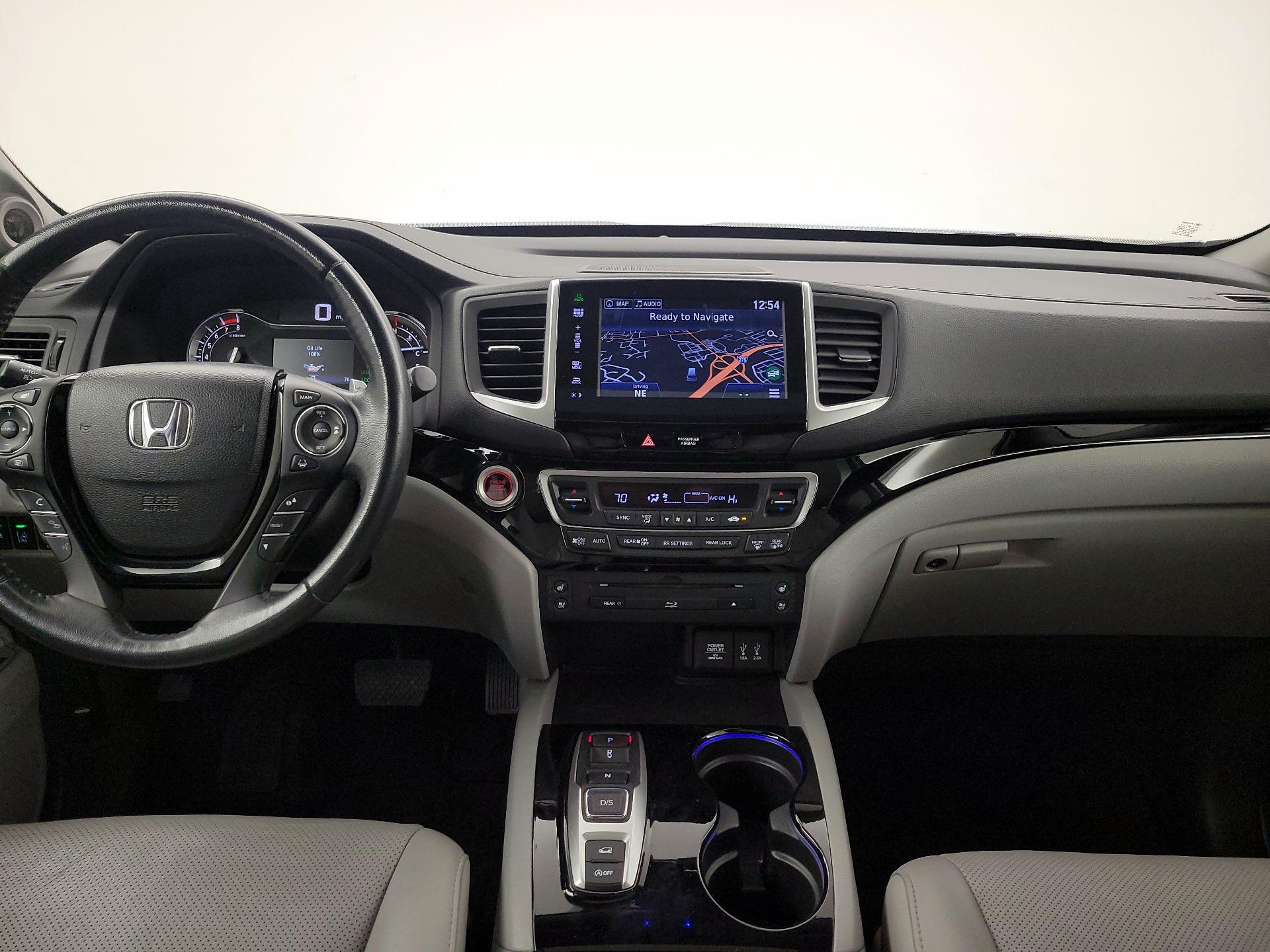 Thumbnail: 2016 Honda Pilot - 9