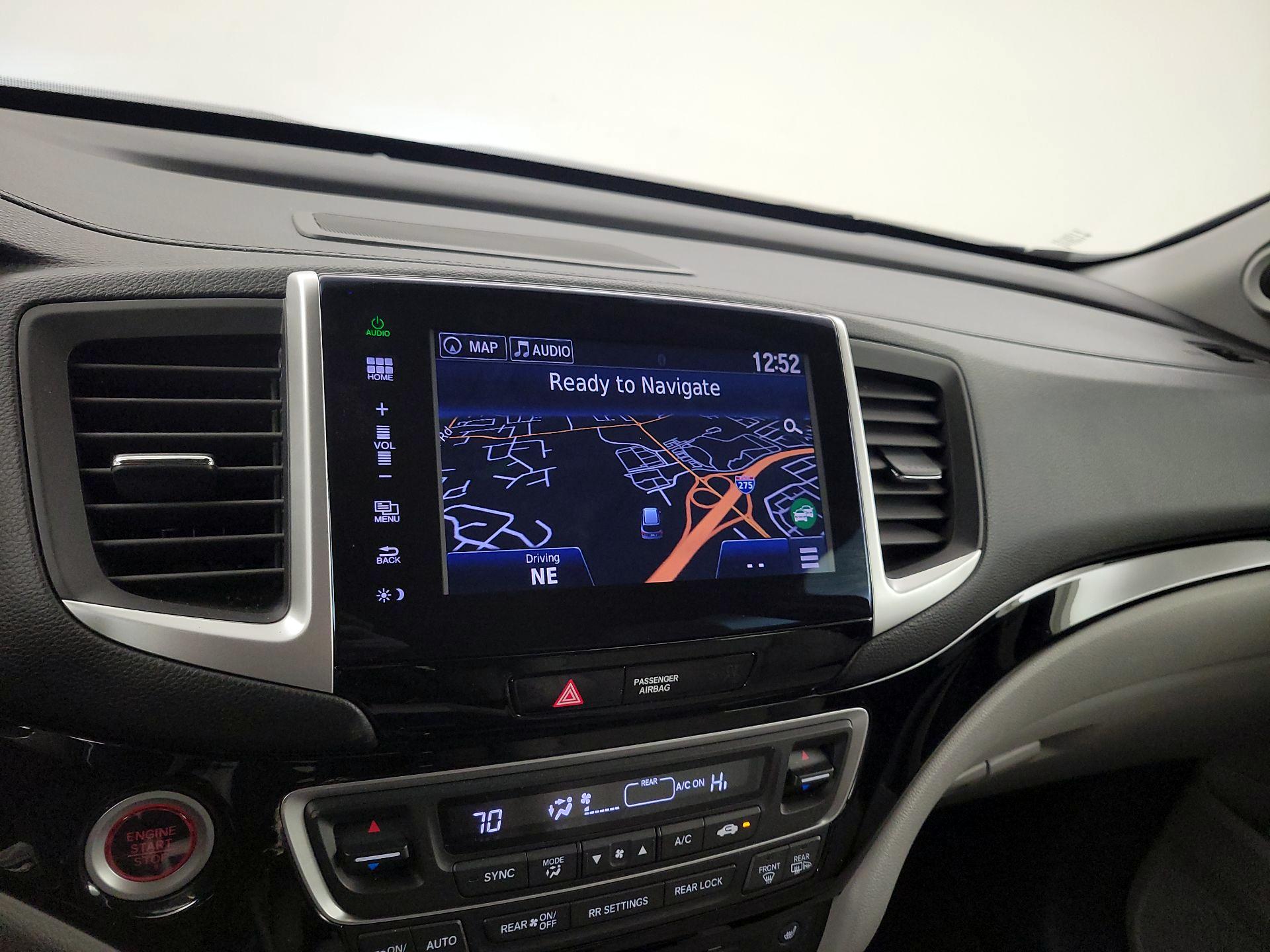 Thumbnail: 2016 Honda Pilot - 14