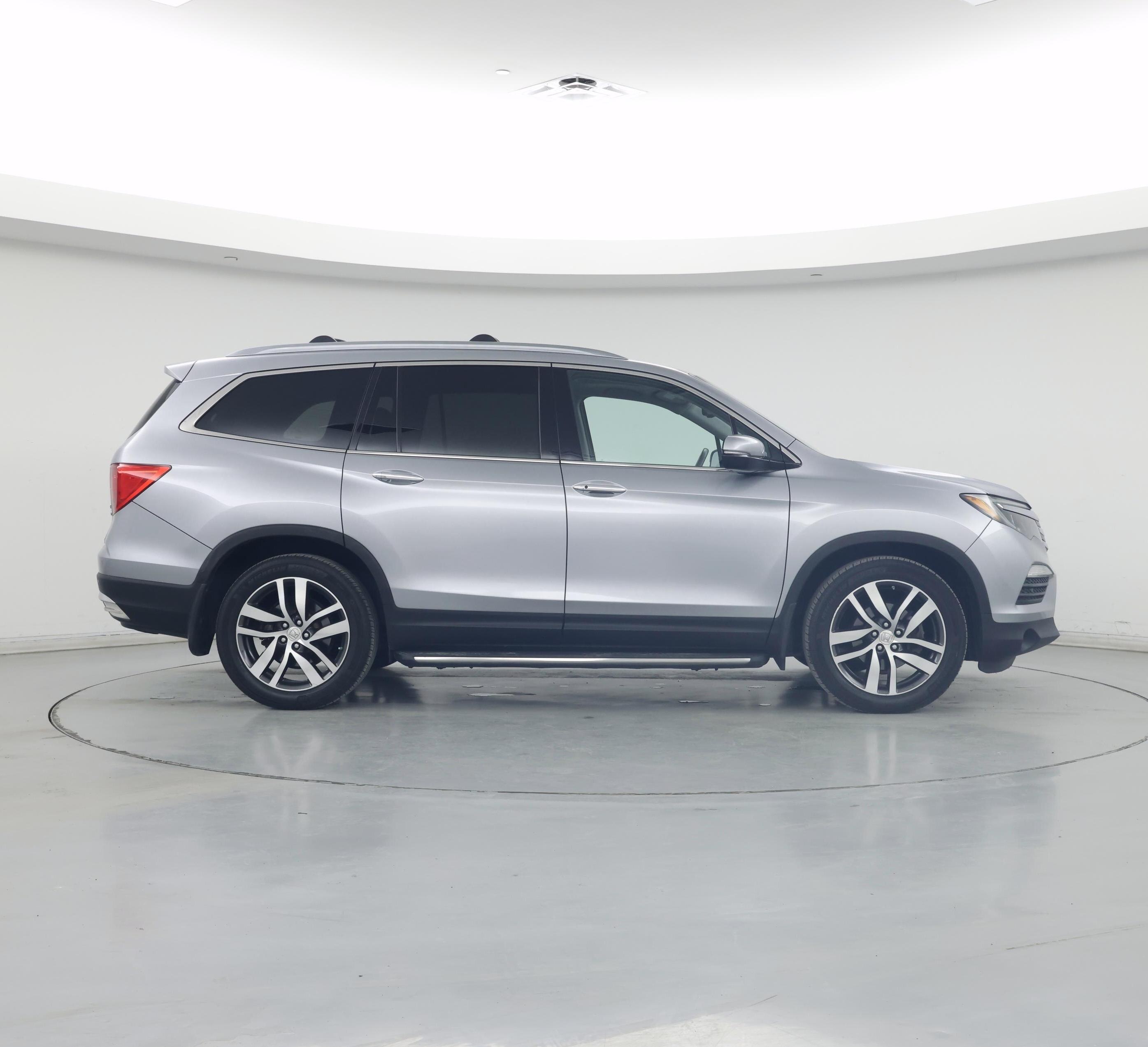 Thumbnail: 2016 Honda Pilot - 7