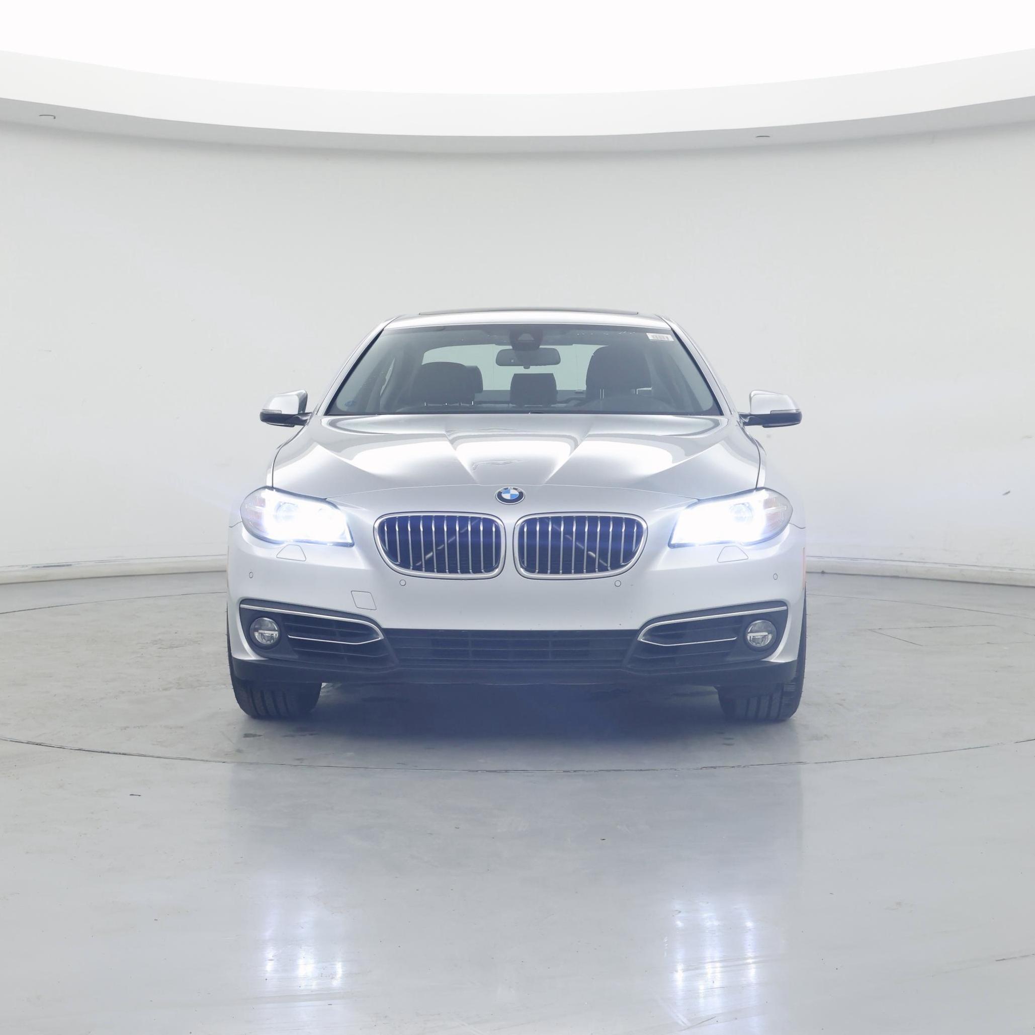 Thumbnail: 2015 BMW 5 Series - 5