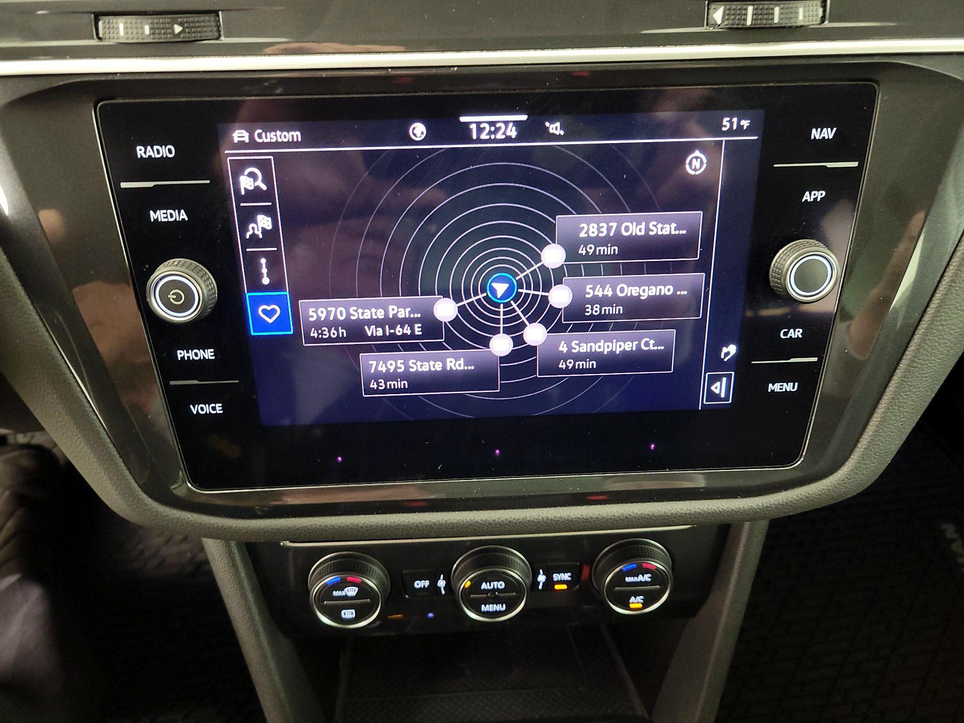 Thumbnail: 2021 Volkswagen Tiguan - 14