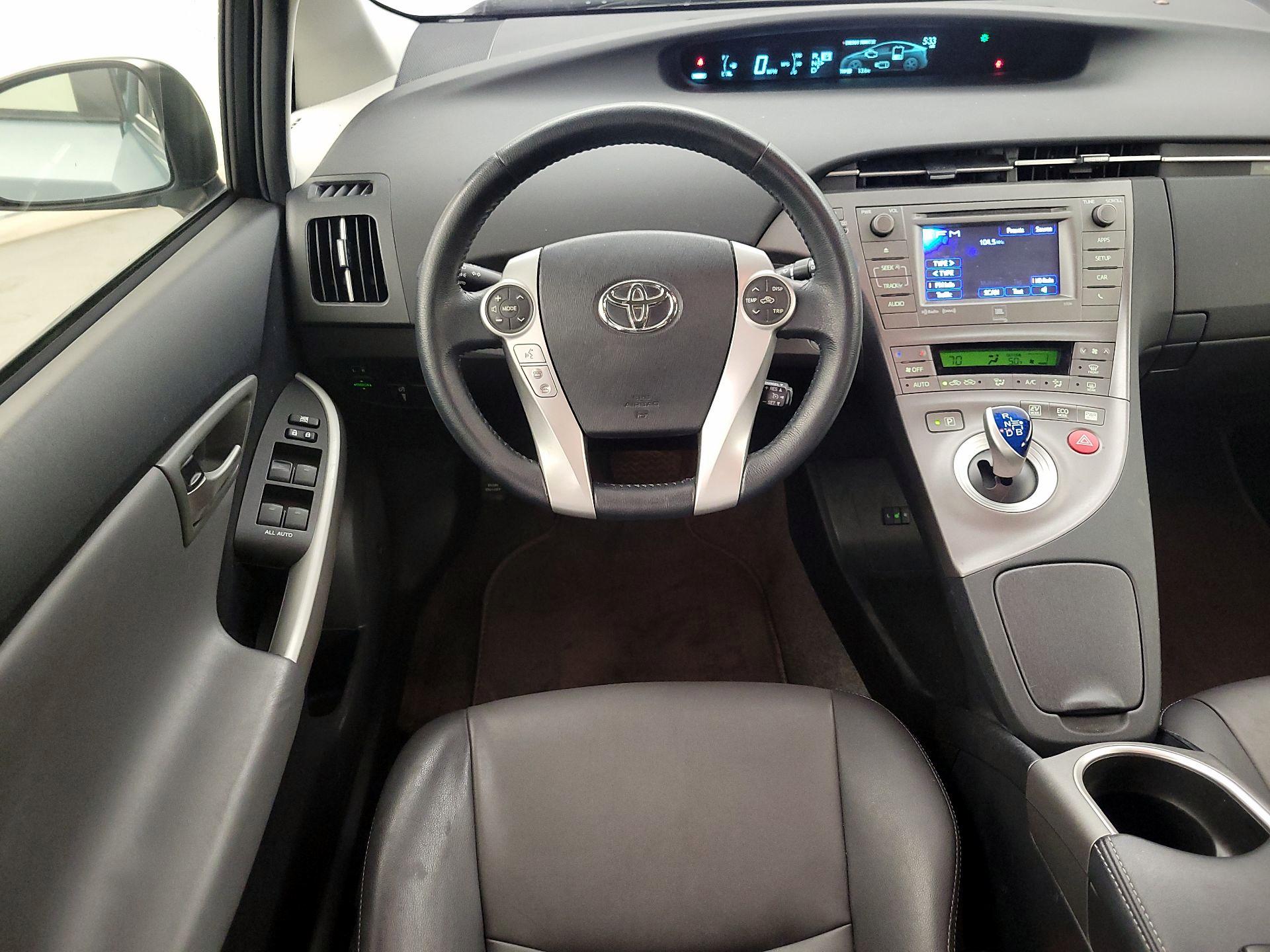 Thumbnail: 2015 Toyota Prius - 10