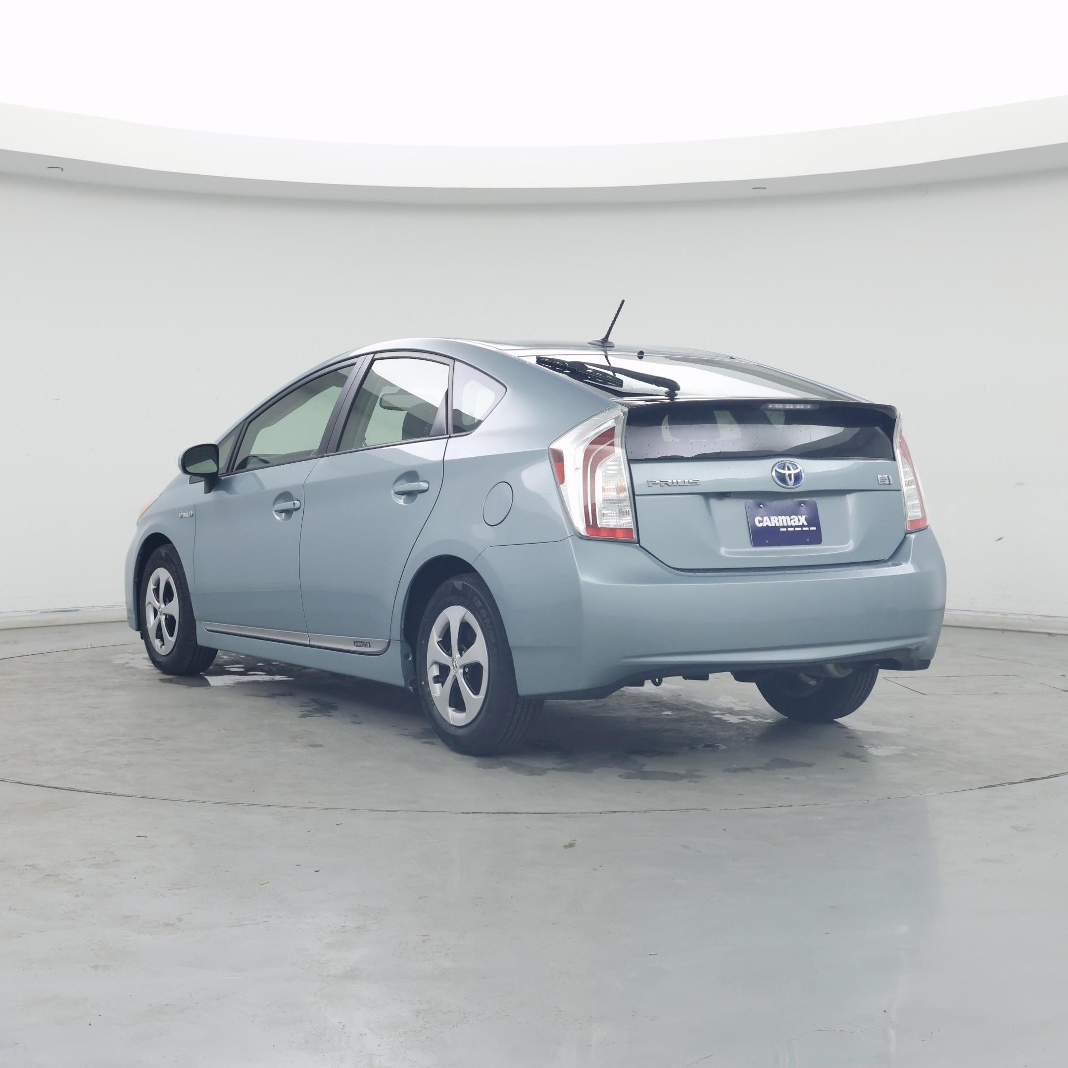 Thumbnail: 2015 Toyota Prius - 2