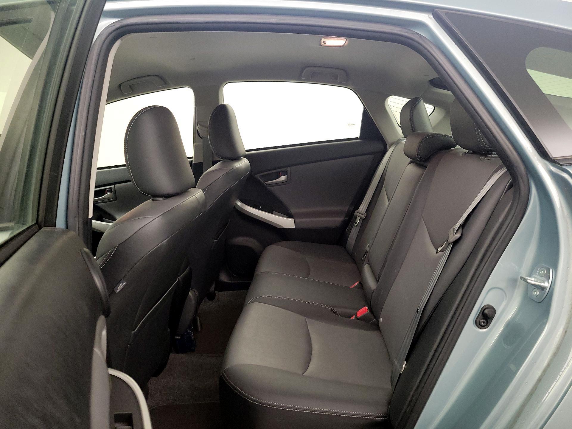 Thumbnail: 2015 Toyota Prius - 19