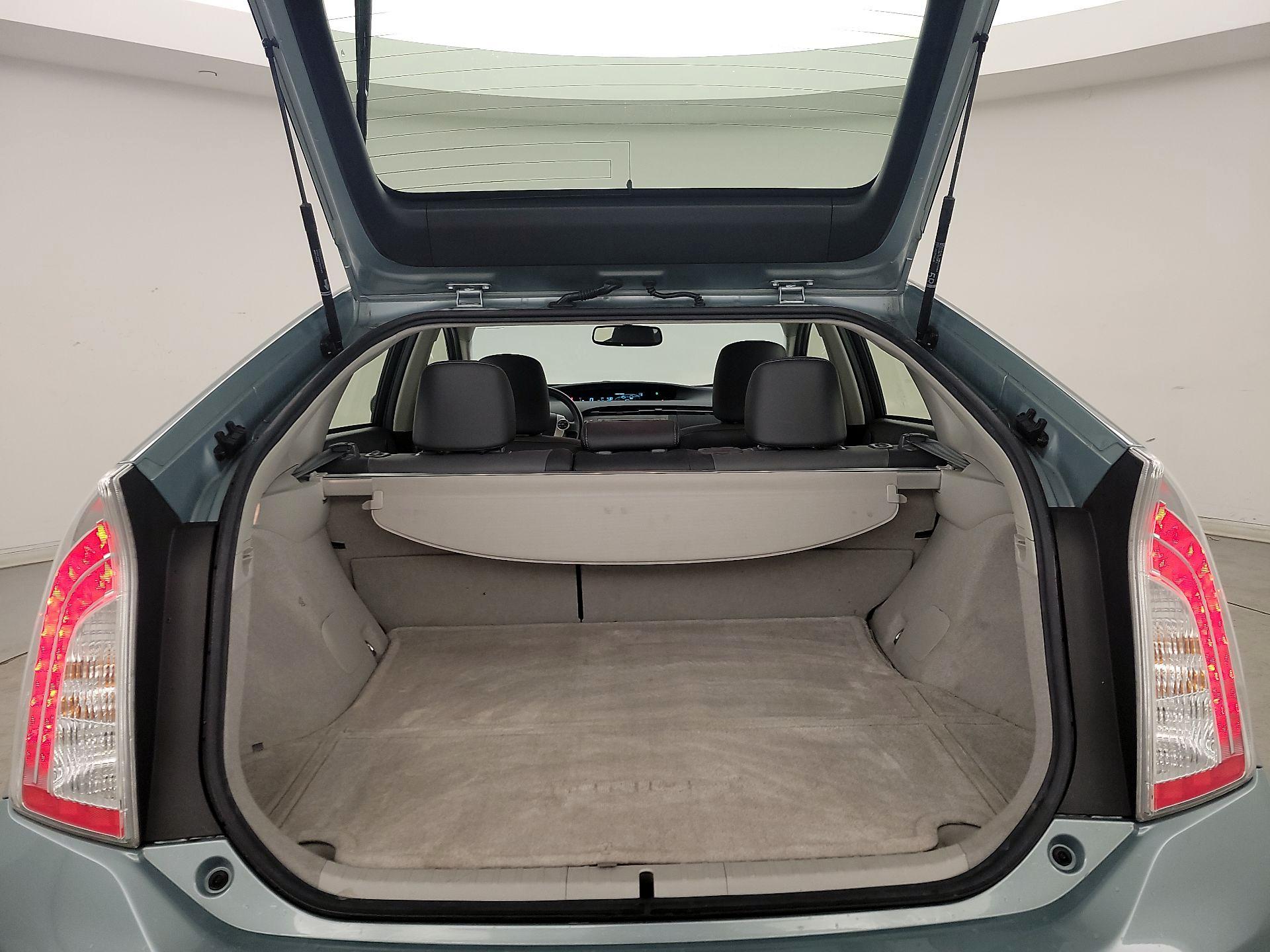 Thumbnail: 2015 Toyota Prius - 20