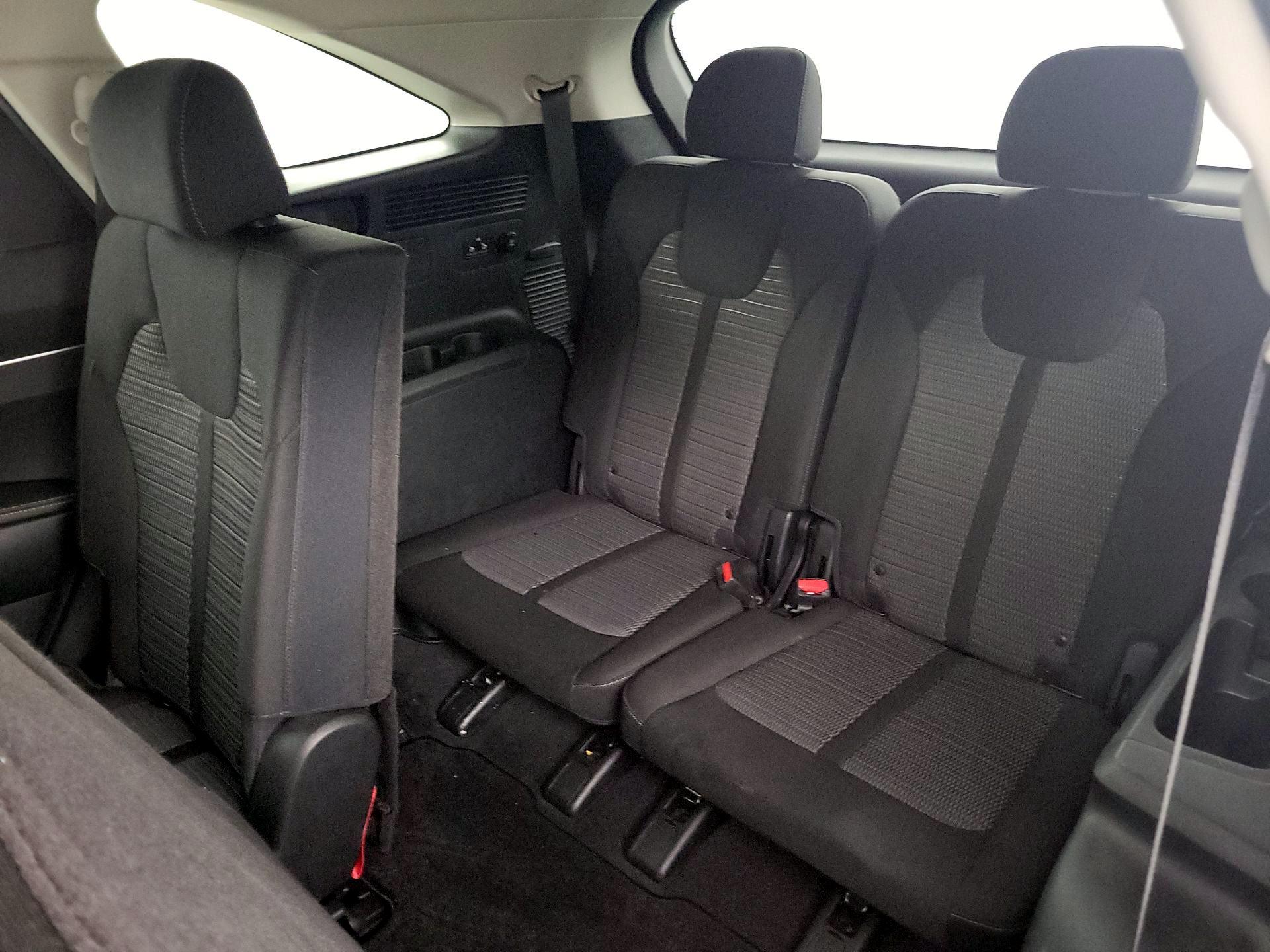 Thumbnail: 2023 Kia Sorento - 19