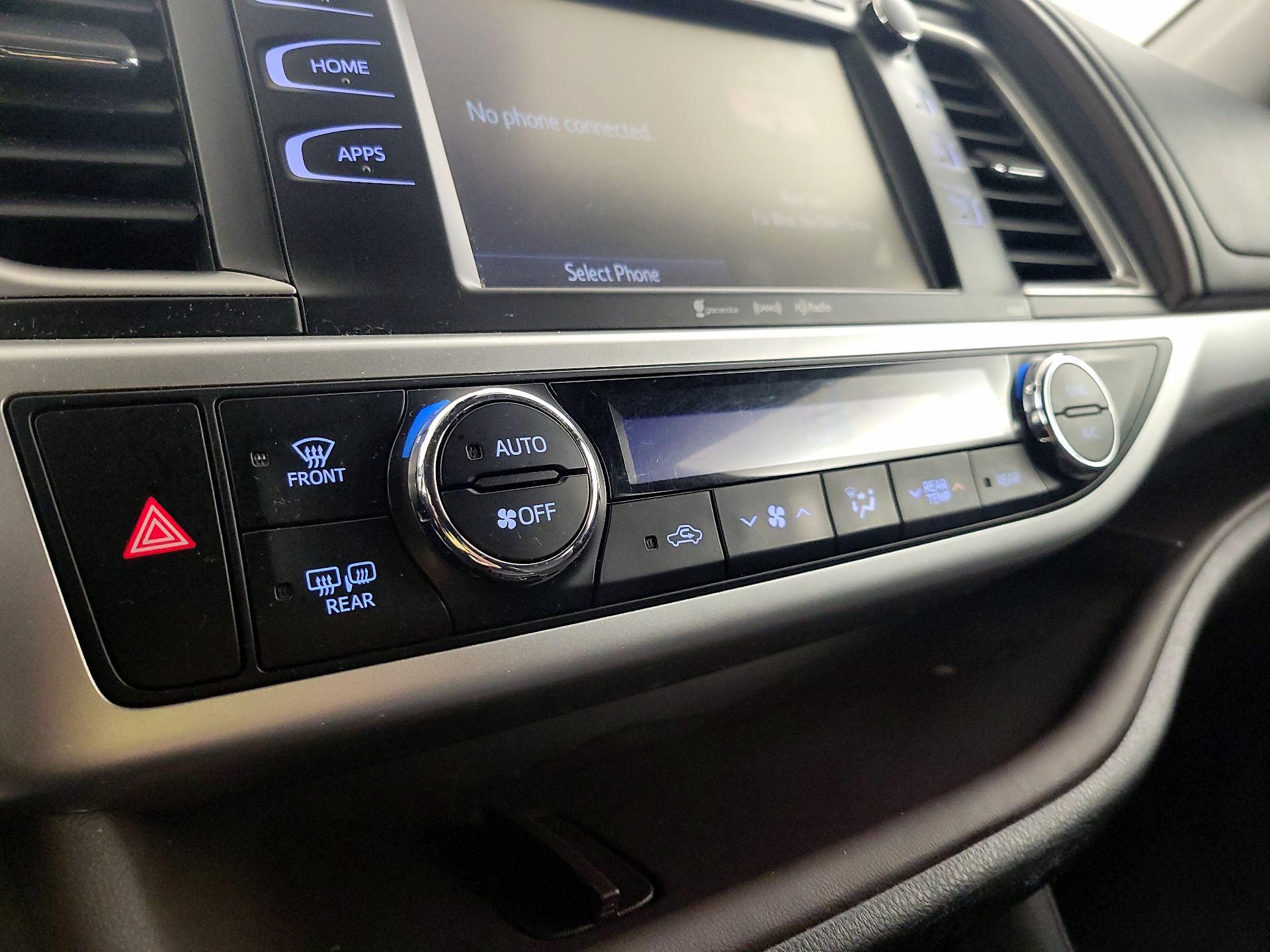 Thumbnail: 2017 Toyota Highlander - 16