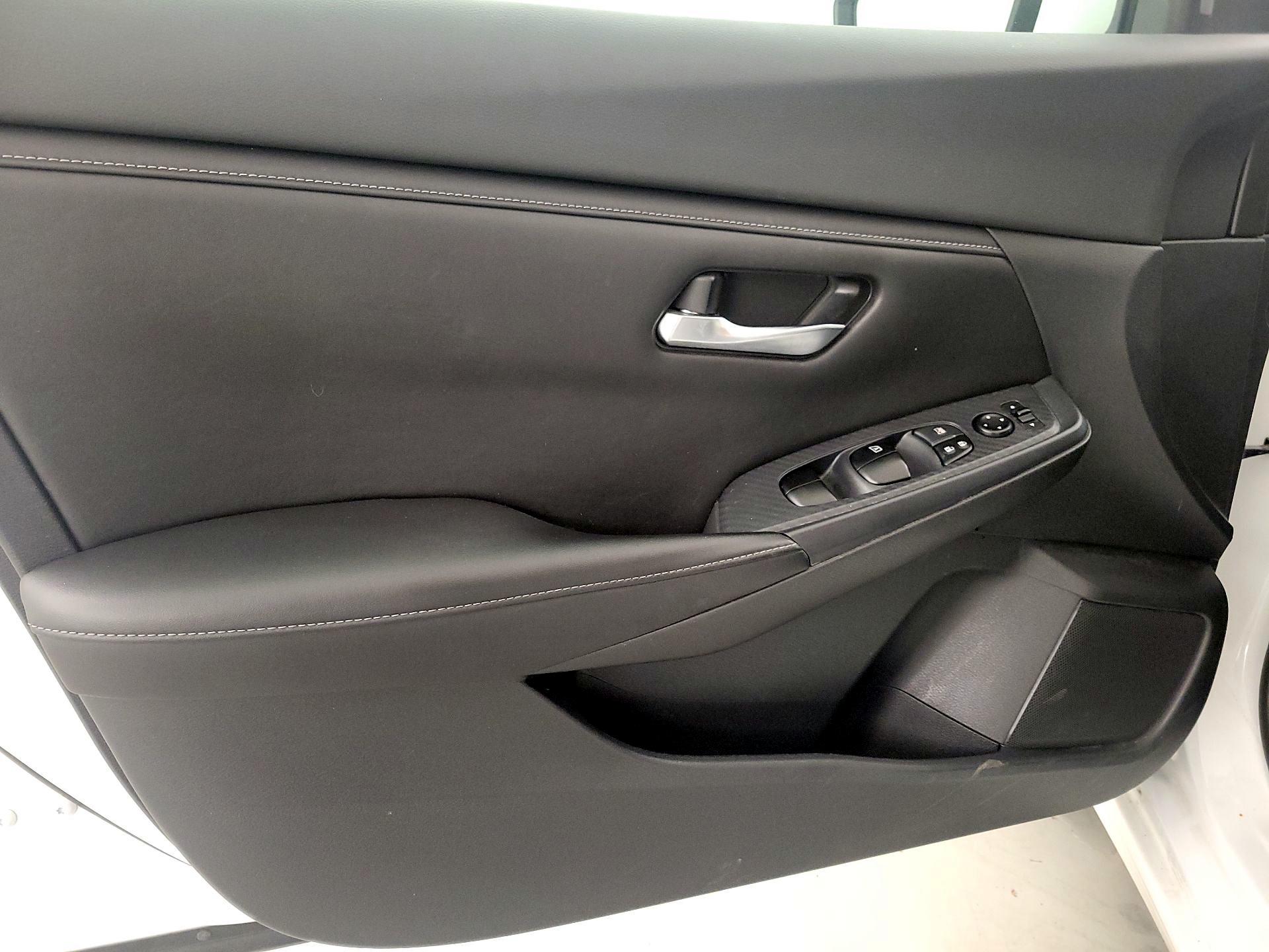 Thumbnail: 2020 Nissan Sentra - 12