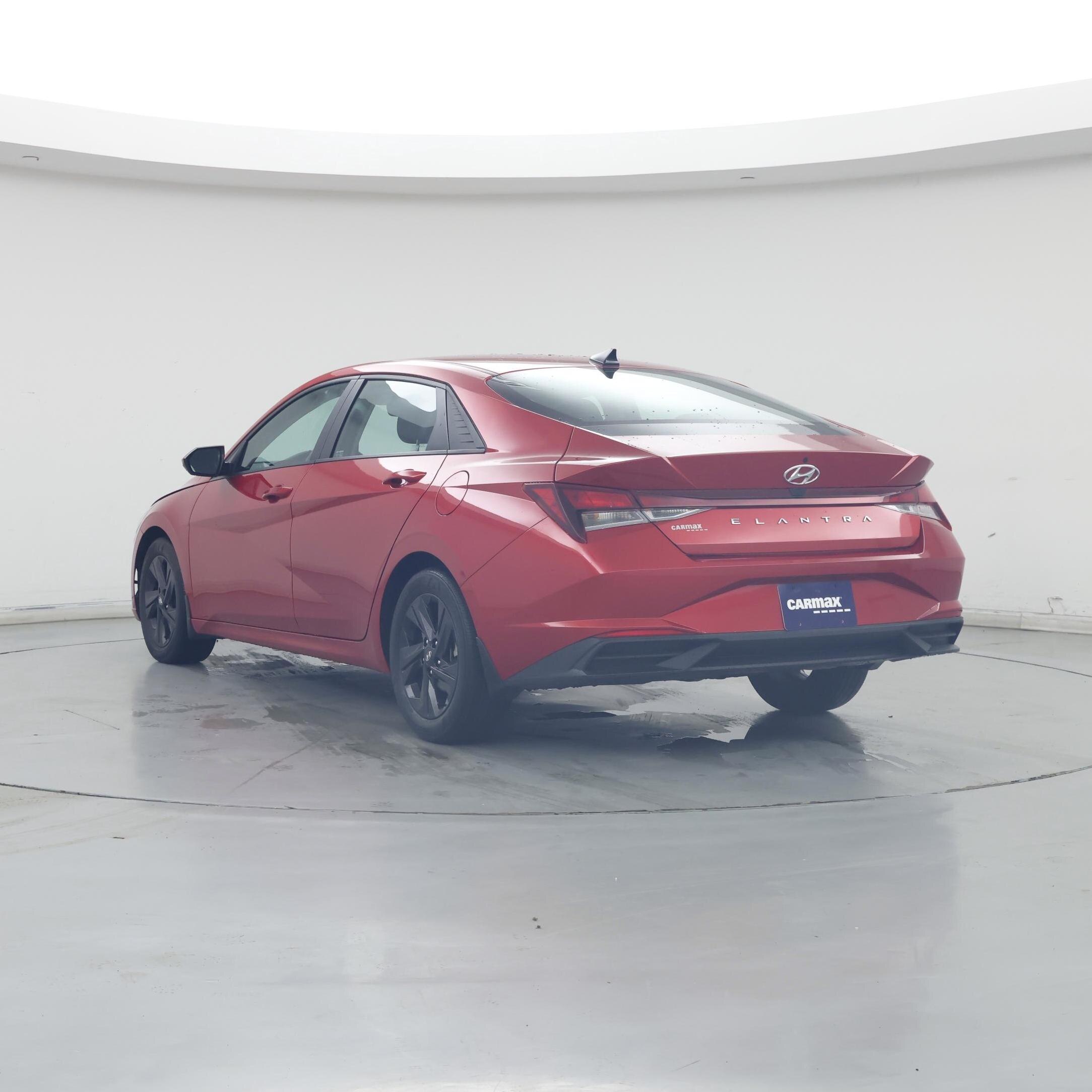 Thumbnail: 2022 Hyundai Elantra - 2