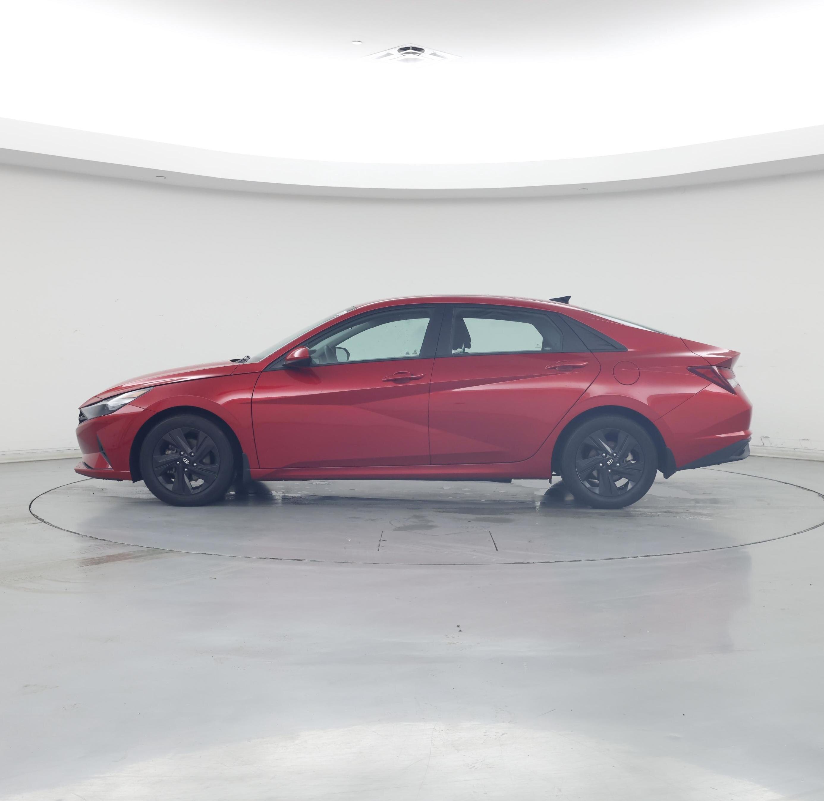 Thumbnail: 2022 Hyundai Elantra - 3