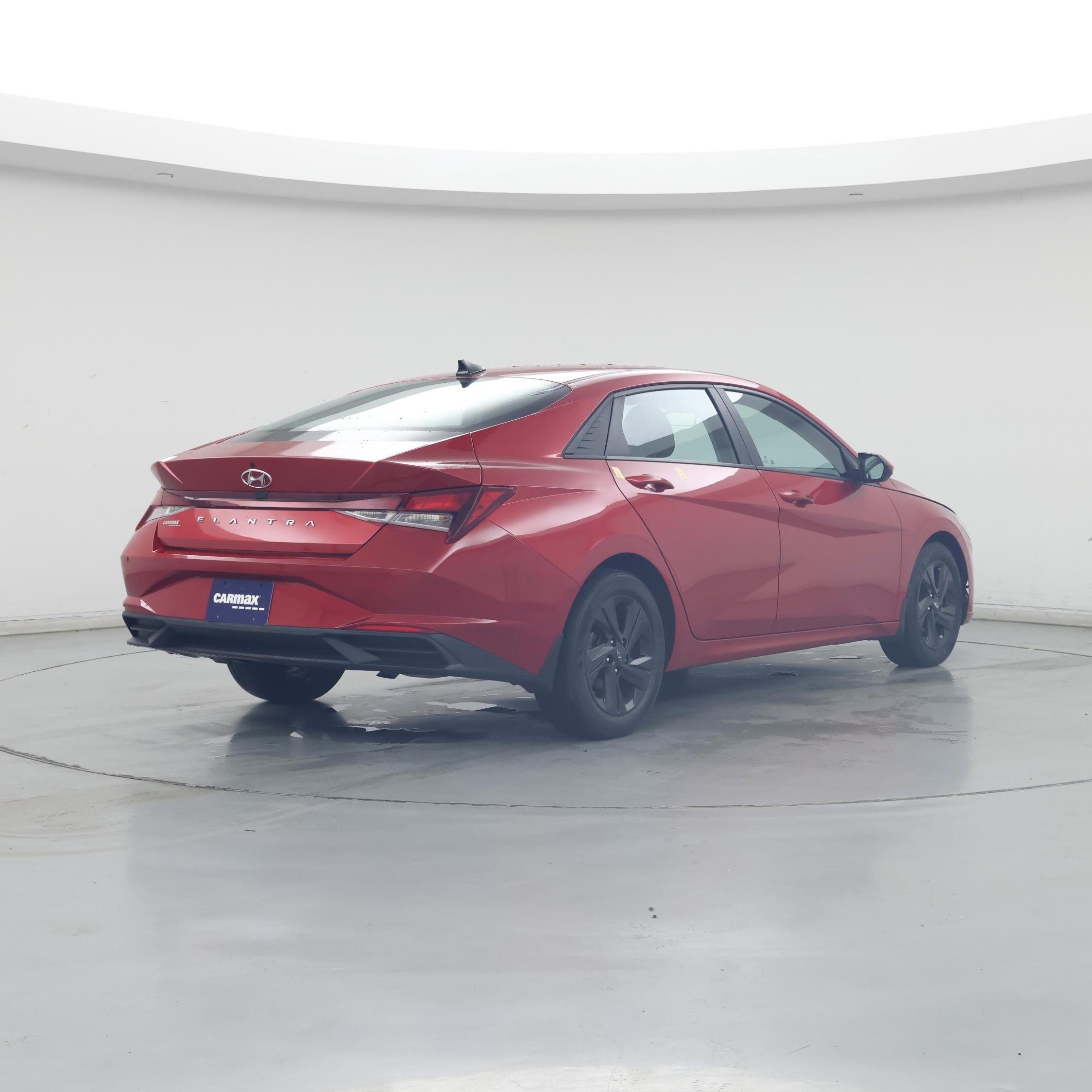 Thumbnail: 2022 Hyundai Elantra - 8