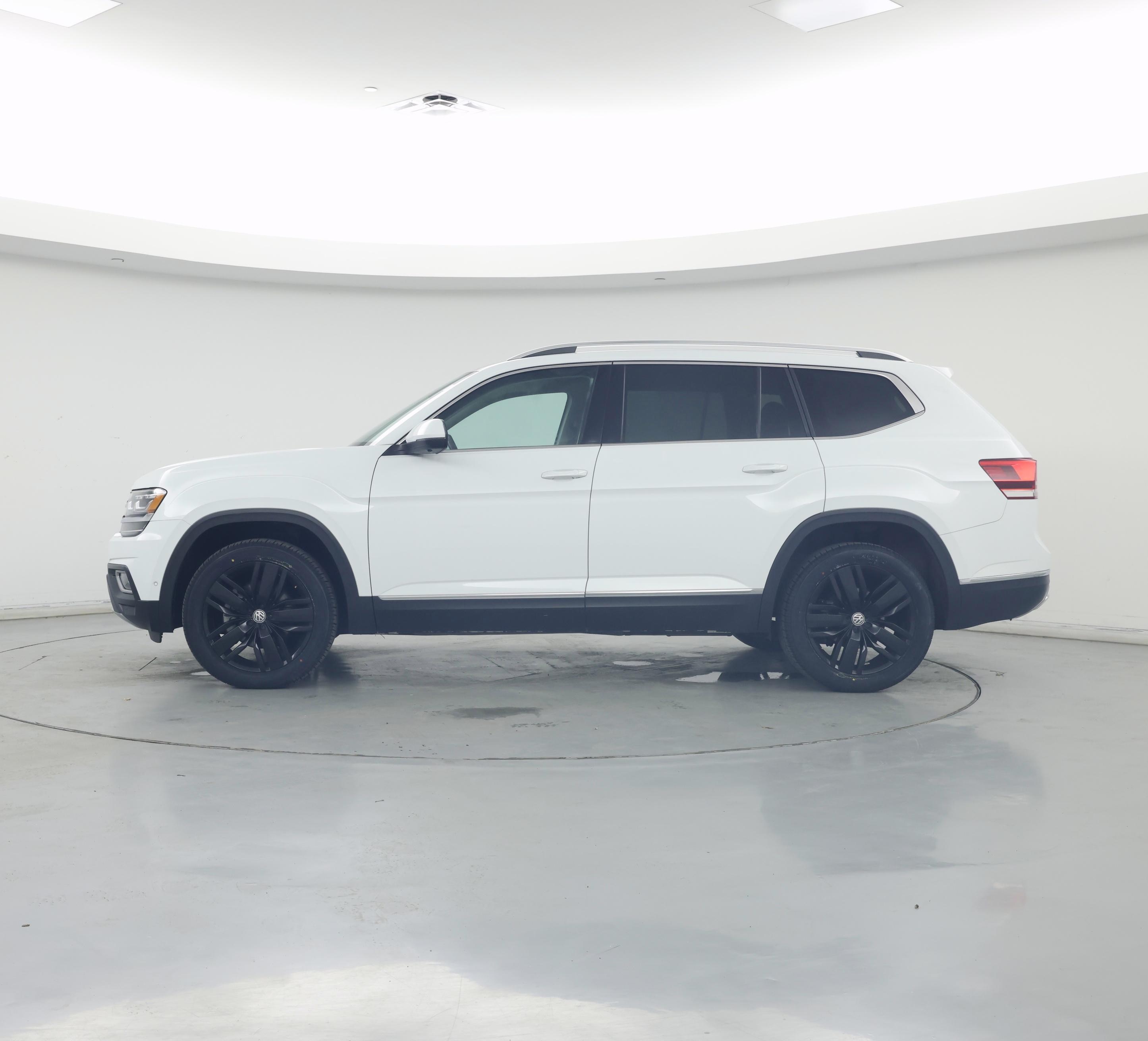 Thumbnail: 2019 Volkswagen Atlas - 3