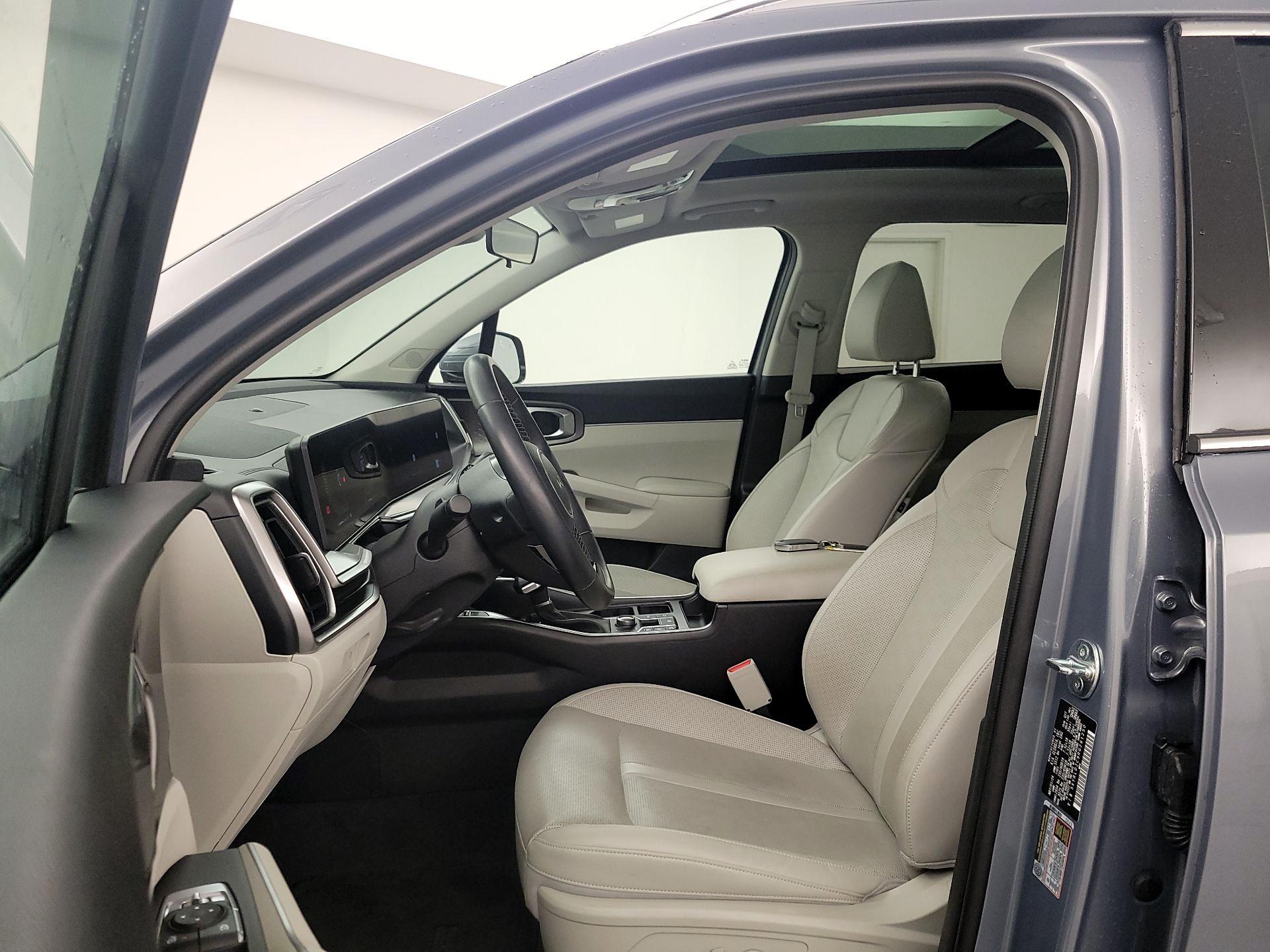 Thumbnail: 2024 Kia Sorento - 11