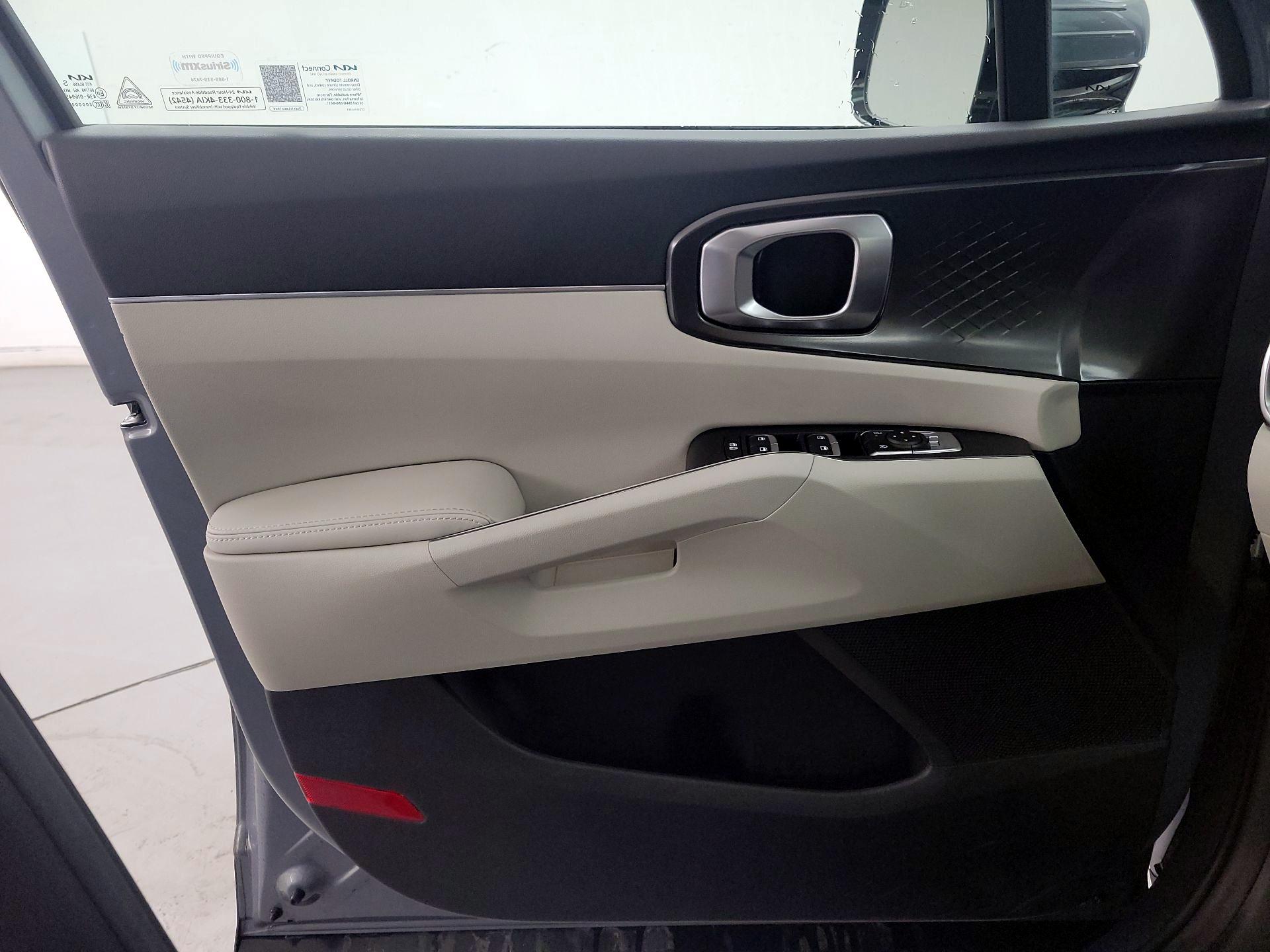 Thumbnail: 2024 Kia Sorento - 12