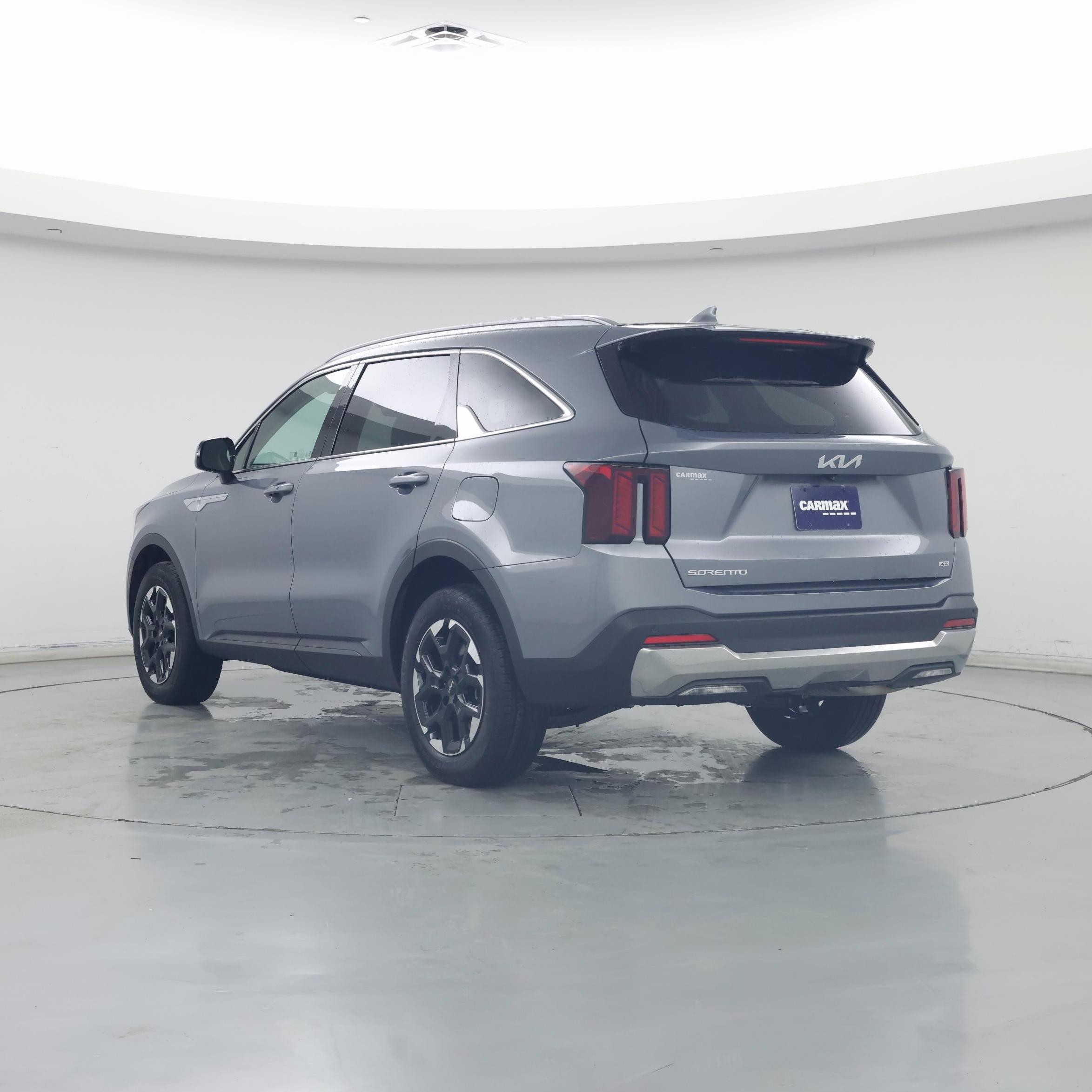 Thumbnail: 2024 Kia Sorento - 2