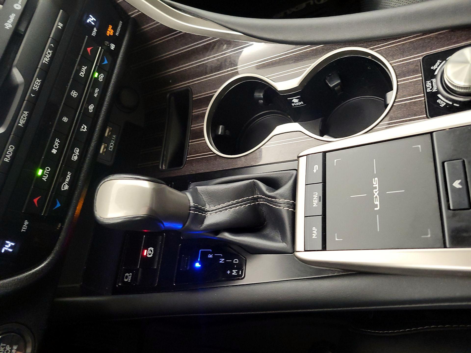 Thumbnail: 2020 Lexus RX - 18