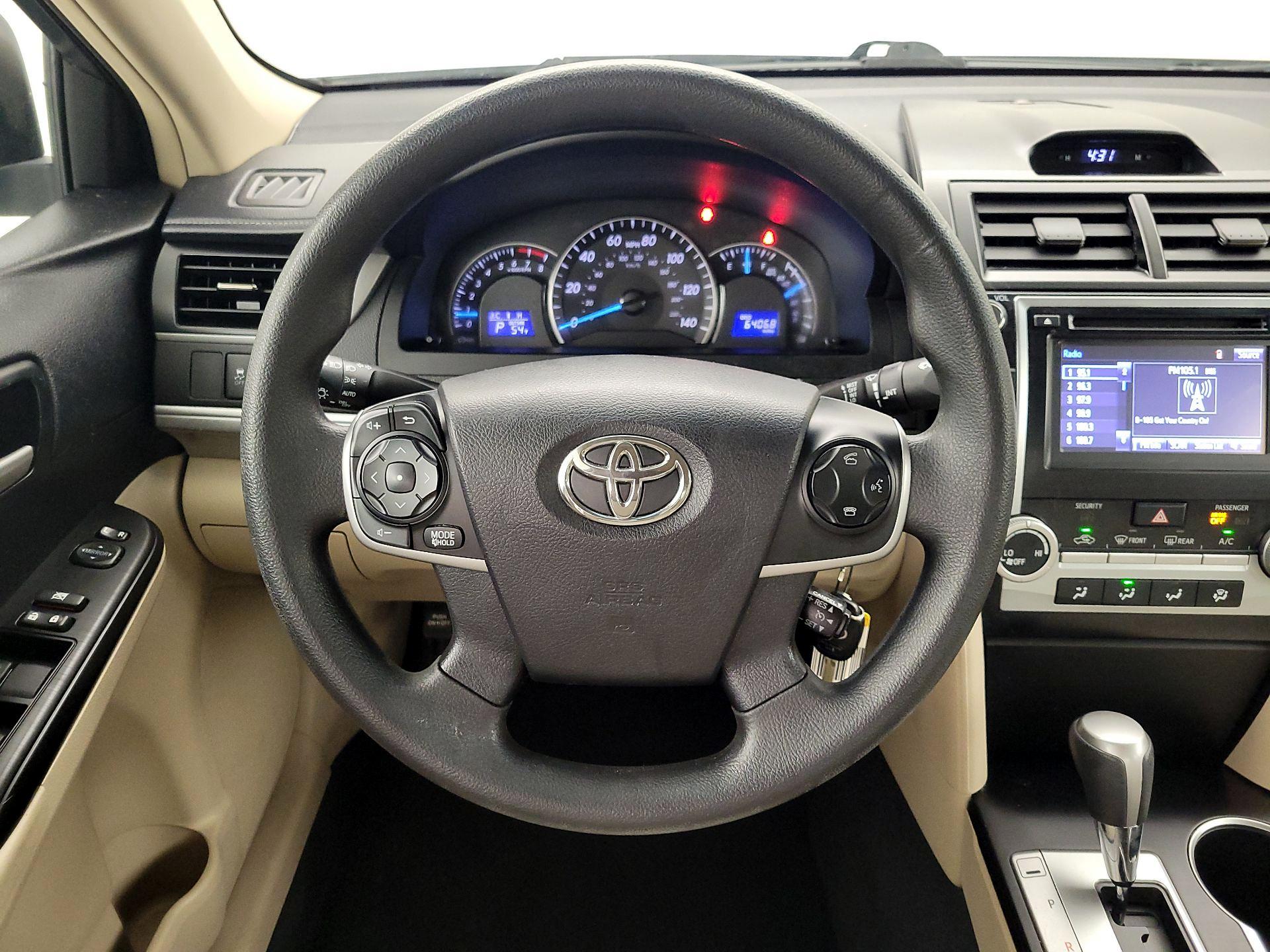 Thumbnail: 2014 Toyota Camry - 10