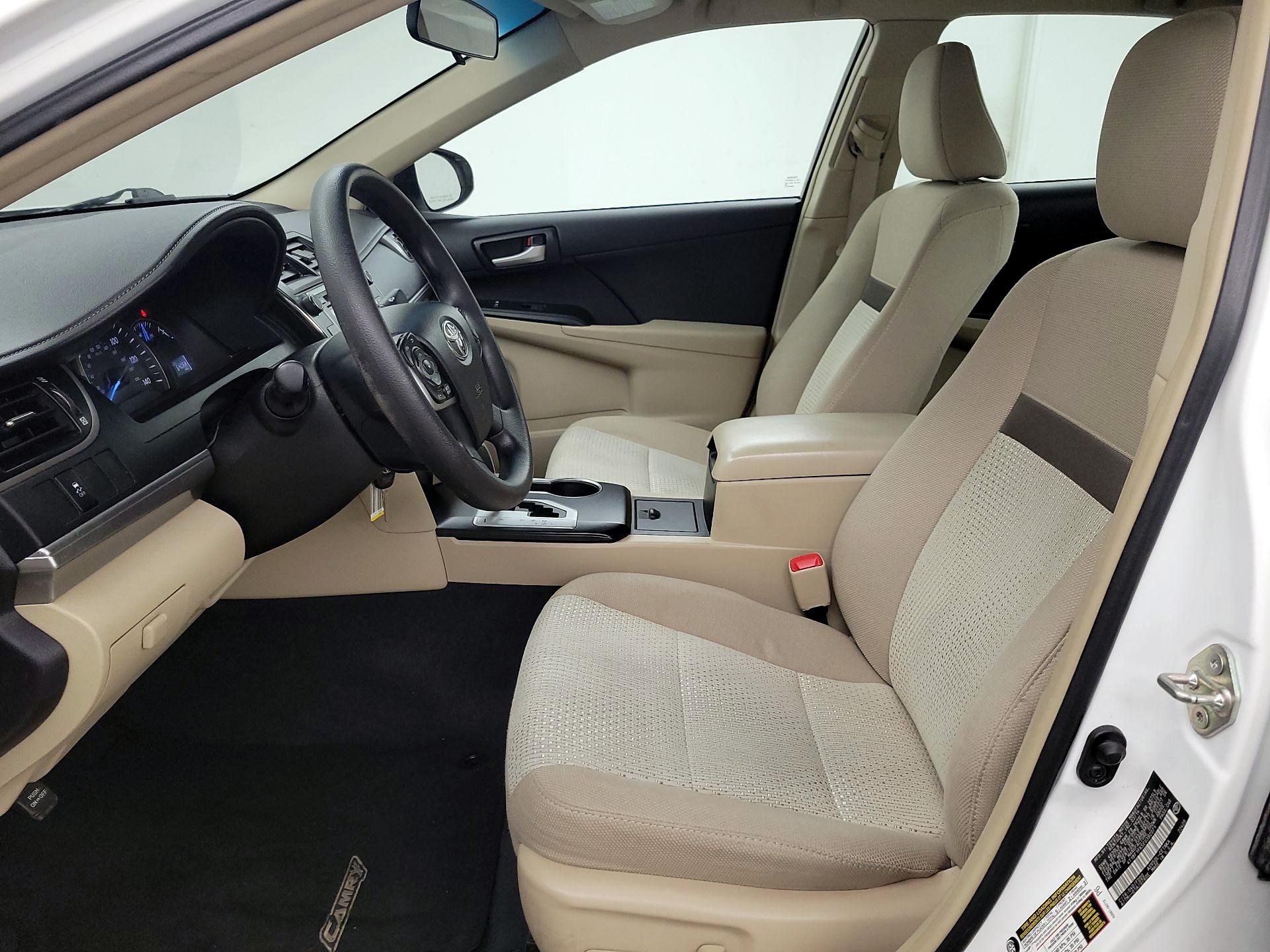 Thumbnail: 2014 Toyota Camry - 11