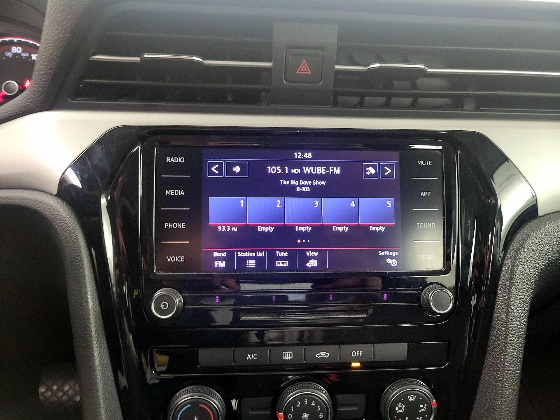 Thumbnail: 2021 Volkswagen Passat - 15