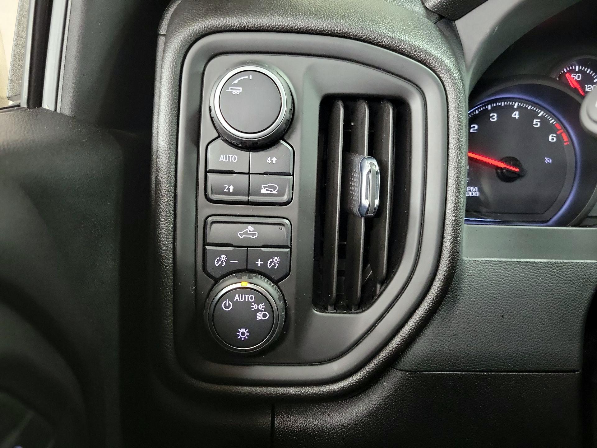 Thumbnail: 2022 Chevrolet Silverado 1500 - 13