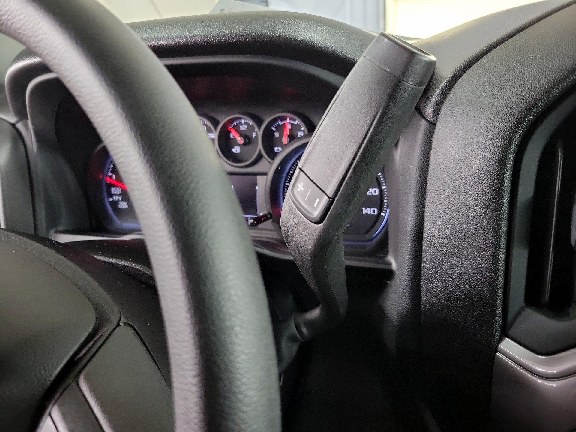 Thumbnail: 2022 Chevrolet Silverado 1500 - 17