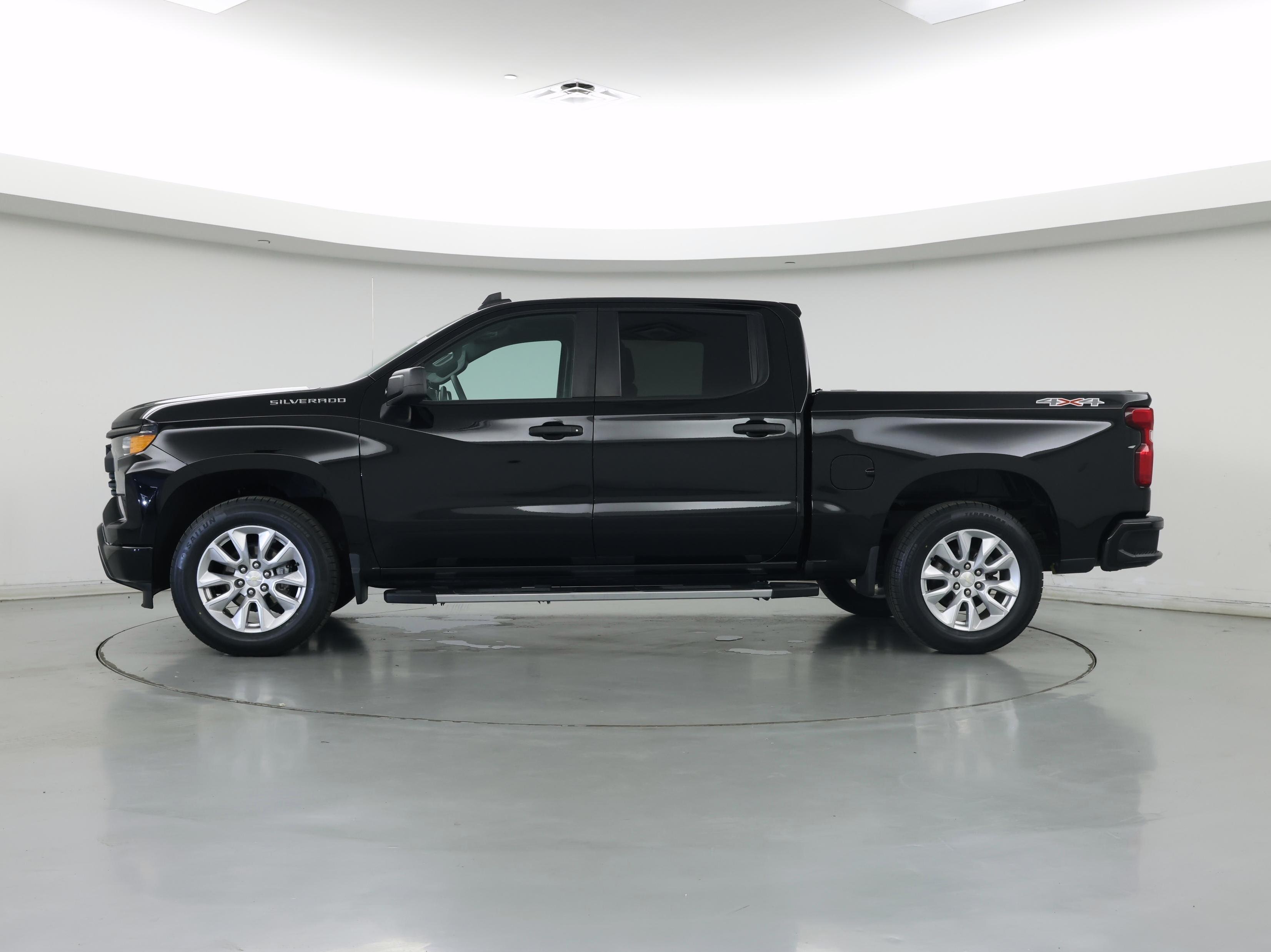 Thumbnail: 2022 Chevrolet Silverado 1500 - 3