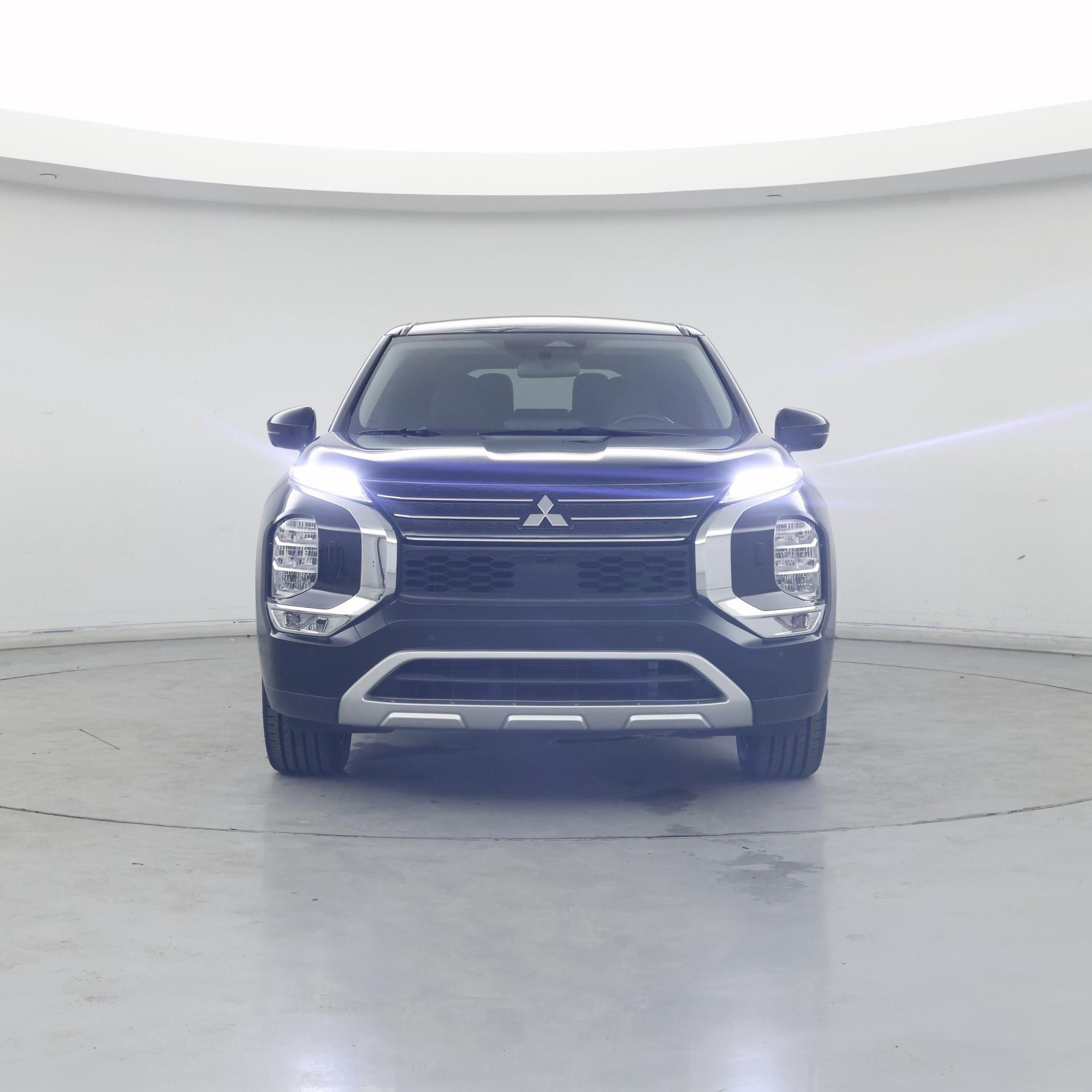 Thumbnail: 2022 Mitsubishi Outlander - 5