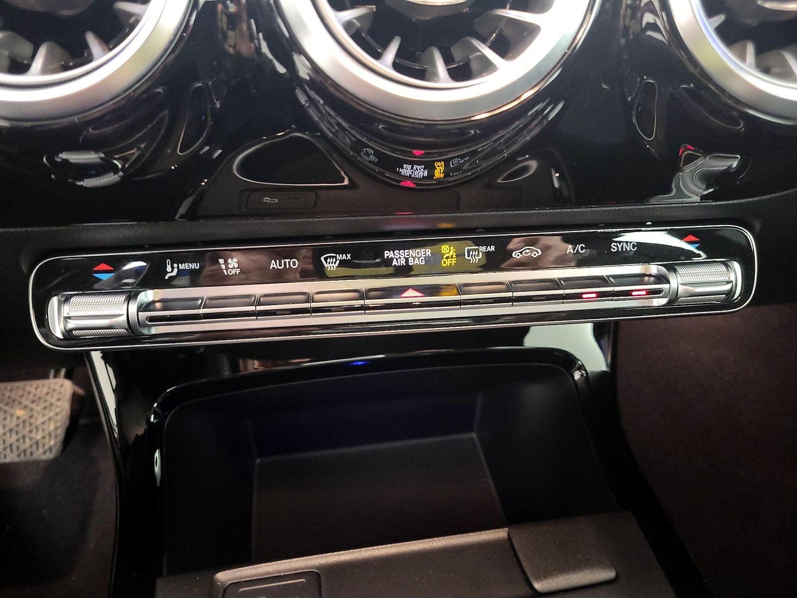 2022 Mercedes-Benz A-Class A220 - Photo 17