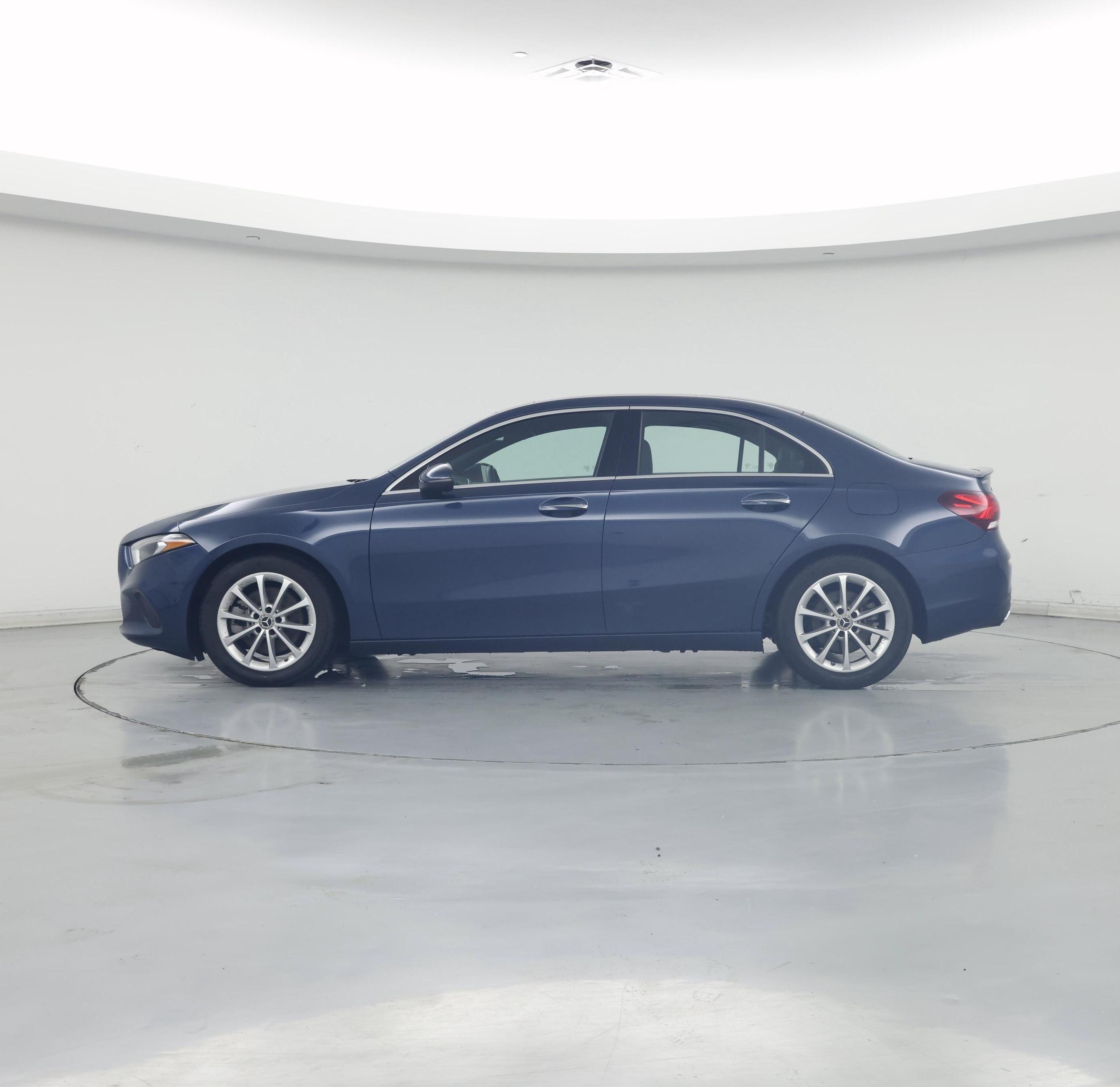 Thumbnail: 2022 Mercedes-Benz A-Class - 3