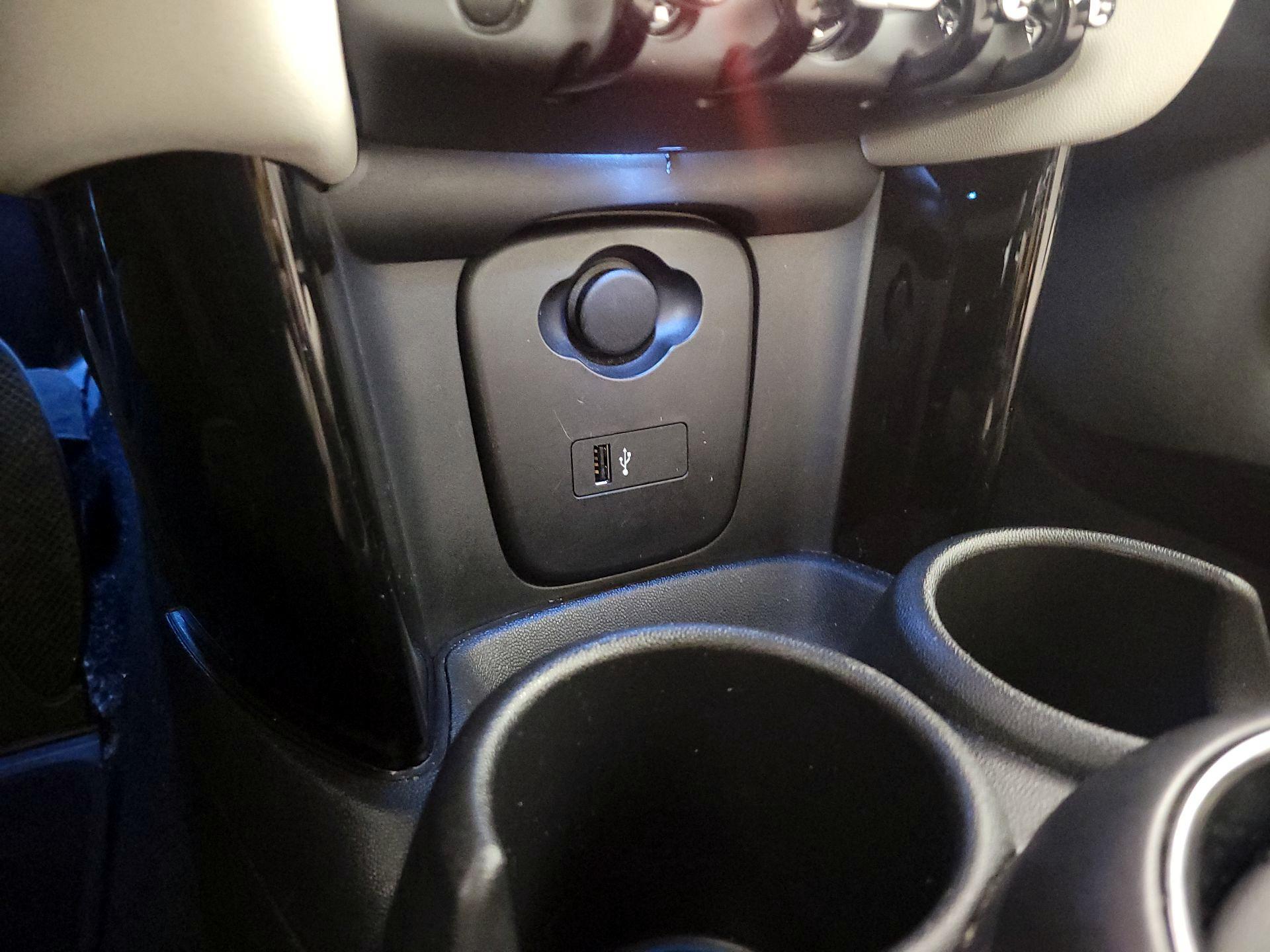 Thumbnail: 2023 MINI Cooper - 18