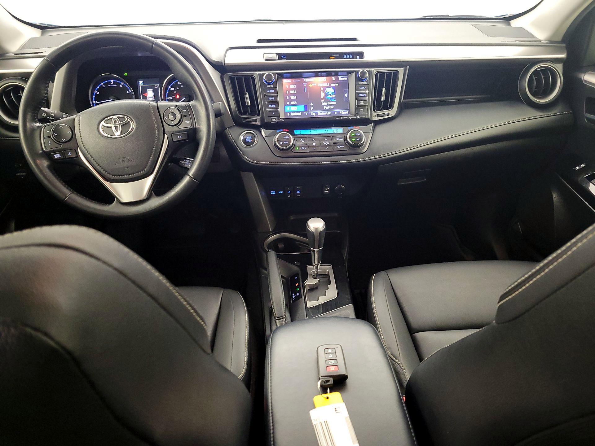 Thumbnail: 2018 Toyota RAV4 - 9