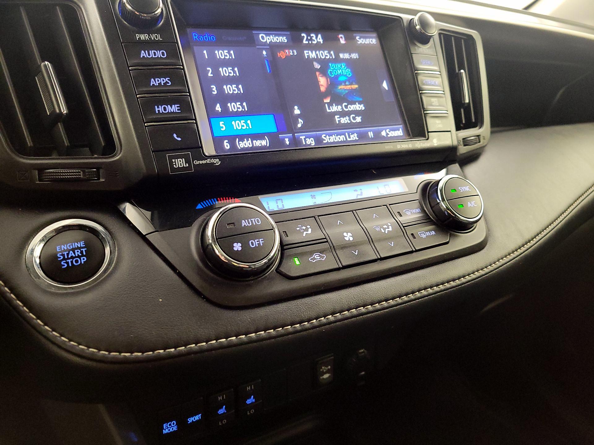 Thumbnail: 2018 Toyota RAV4 - 16