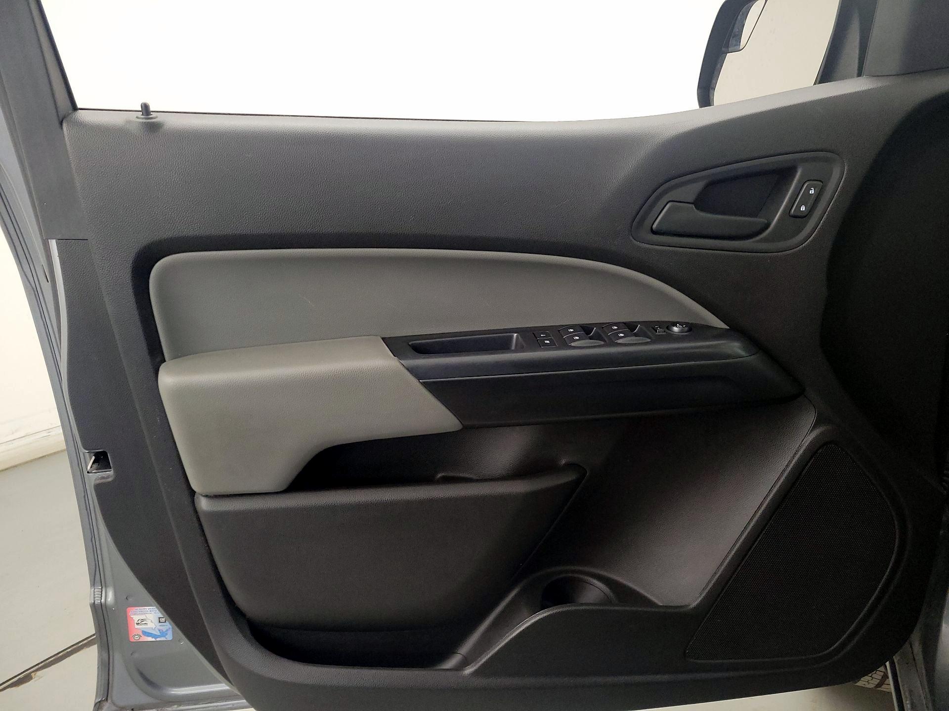 Thumbnail: 2021 Chevrolet Colorado - 12