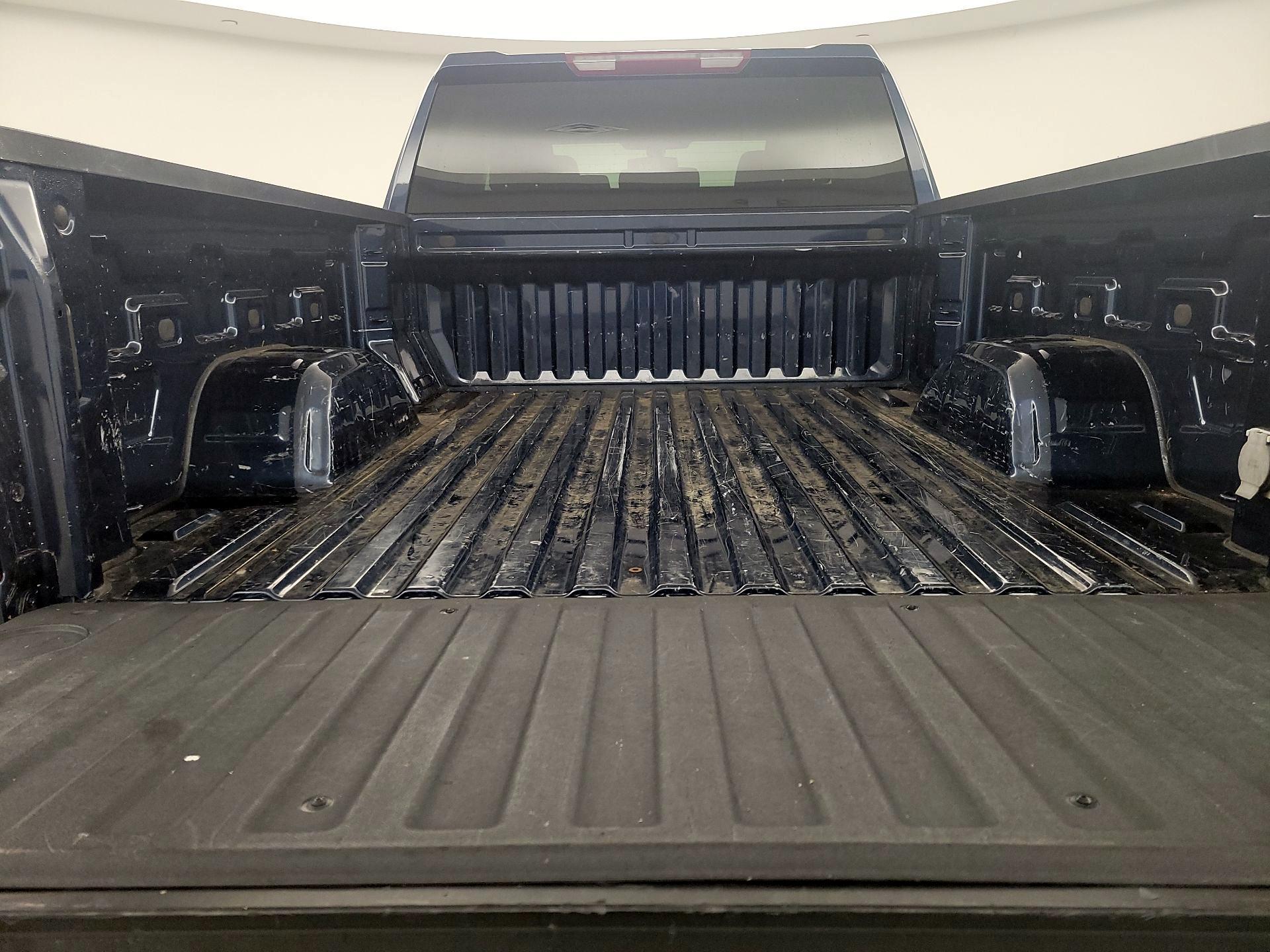 Thumbnail: 2020 Chevrolet Silverado 1500 - 20