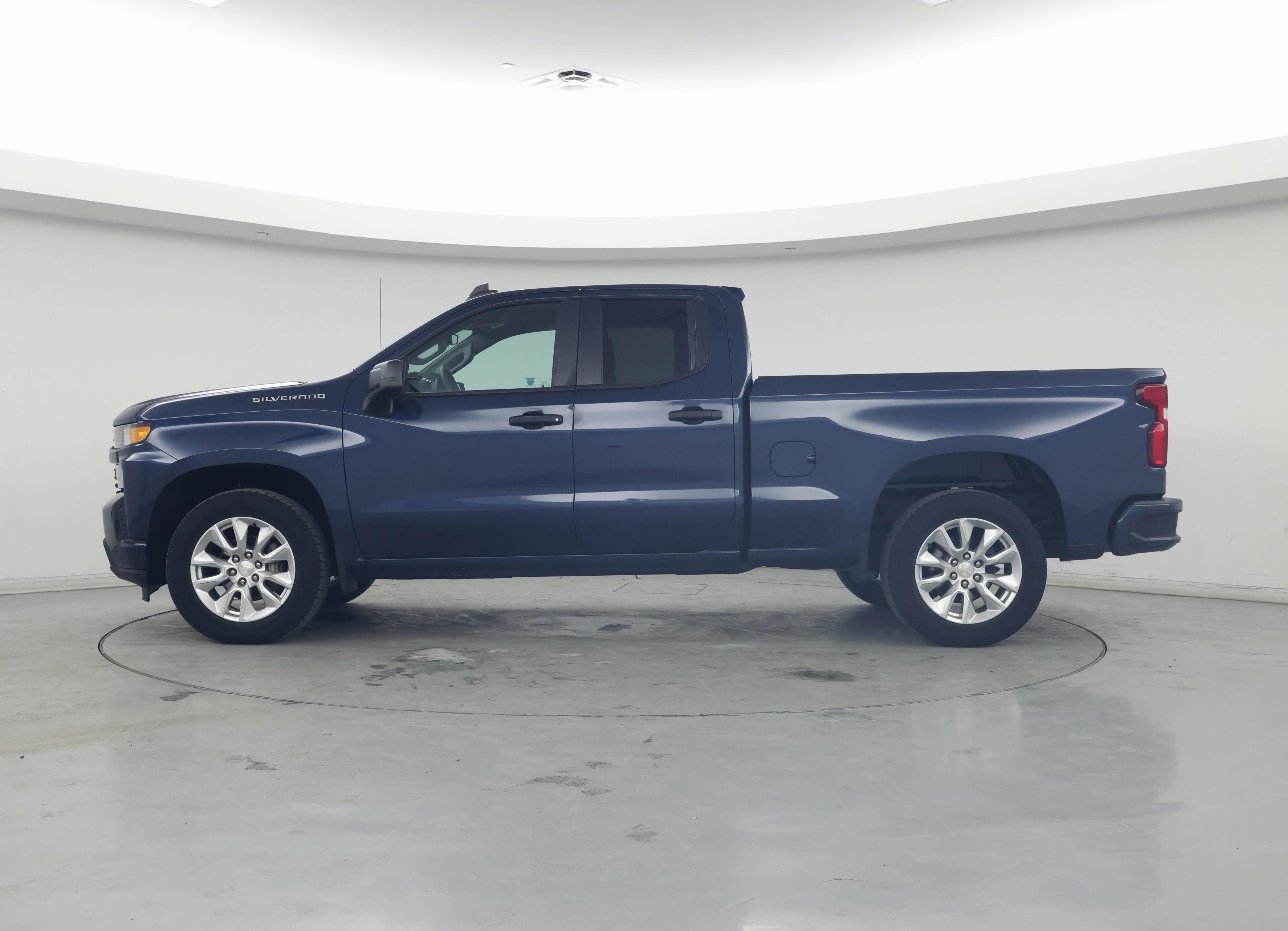 Thumbnail: 2020 Chevrolet Silverado 1500 - 3