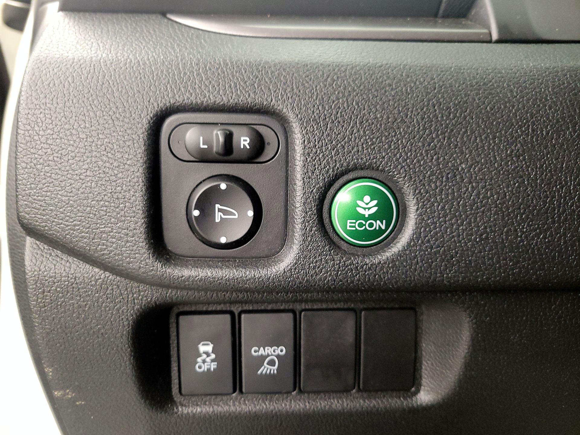 Thumbnail: 2017 Honda Ridgeline - 13