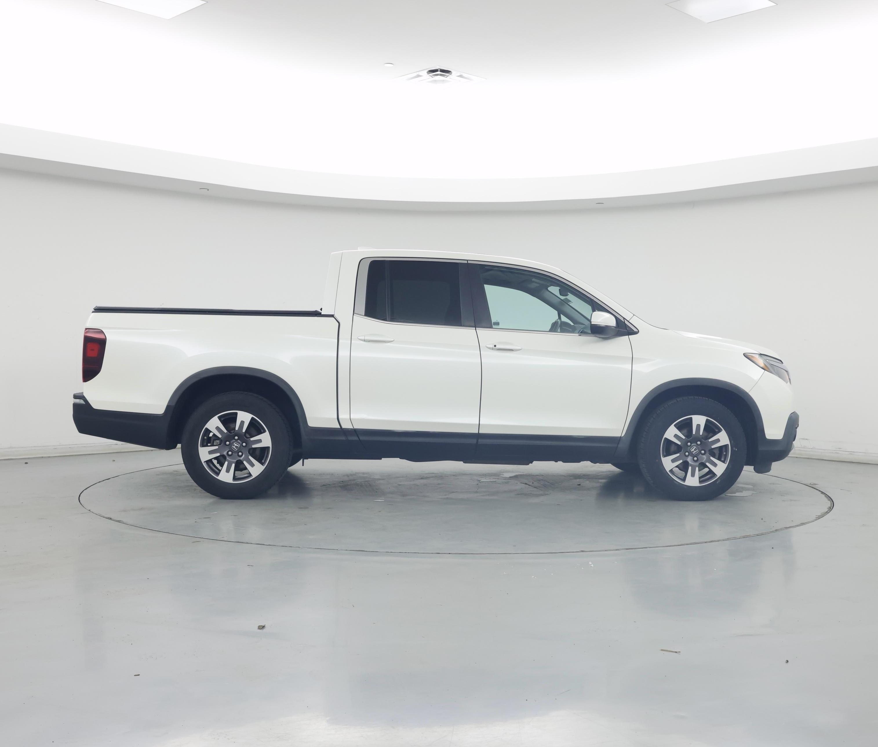 Thumbnail: 2017 Honda Ridgeline - 7