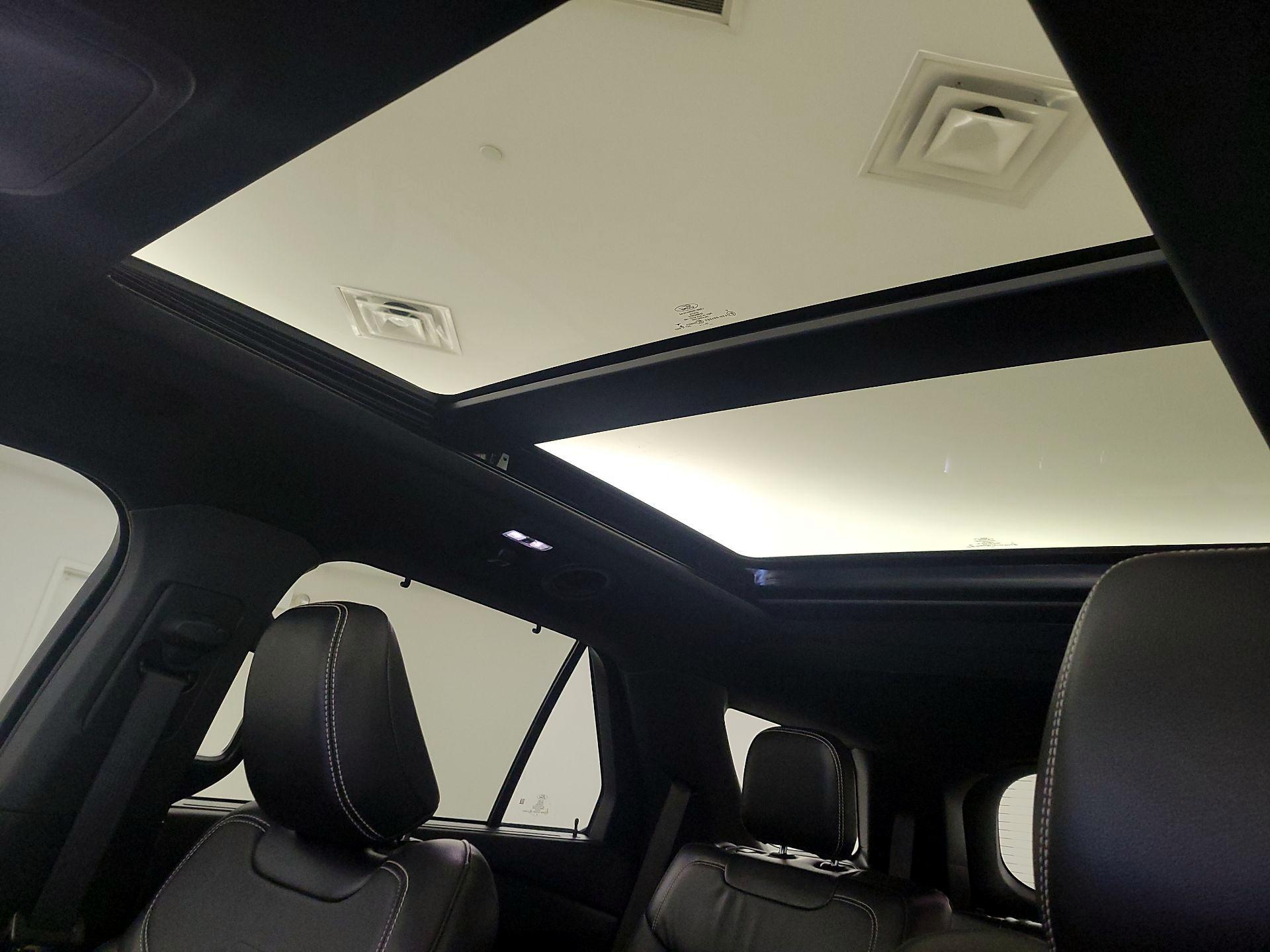 Thumbnail: 2020 Ford Explorer - 20